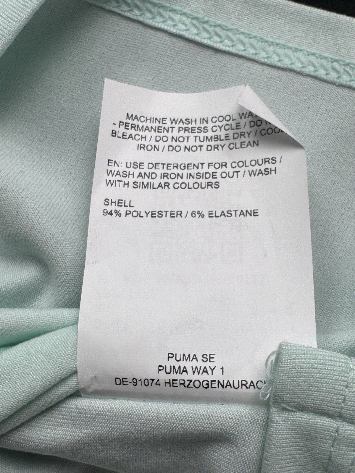 Puma Women’s Golf Shirt Sz S.   (B.188)