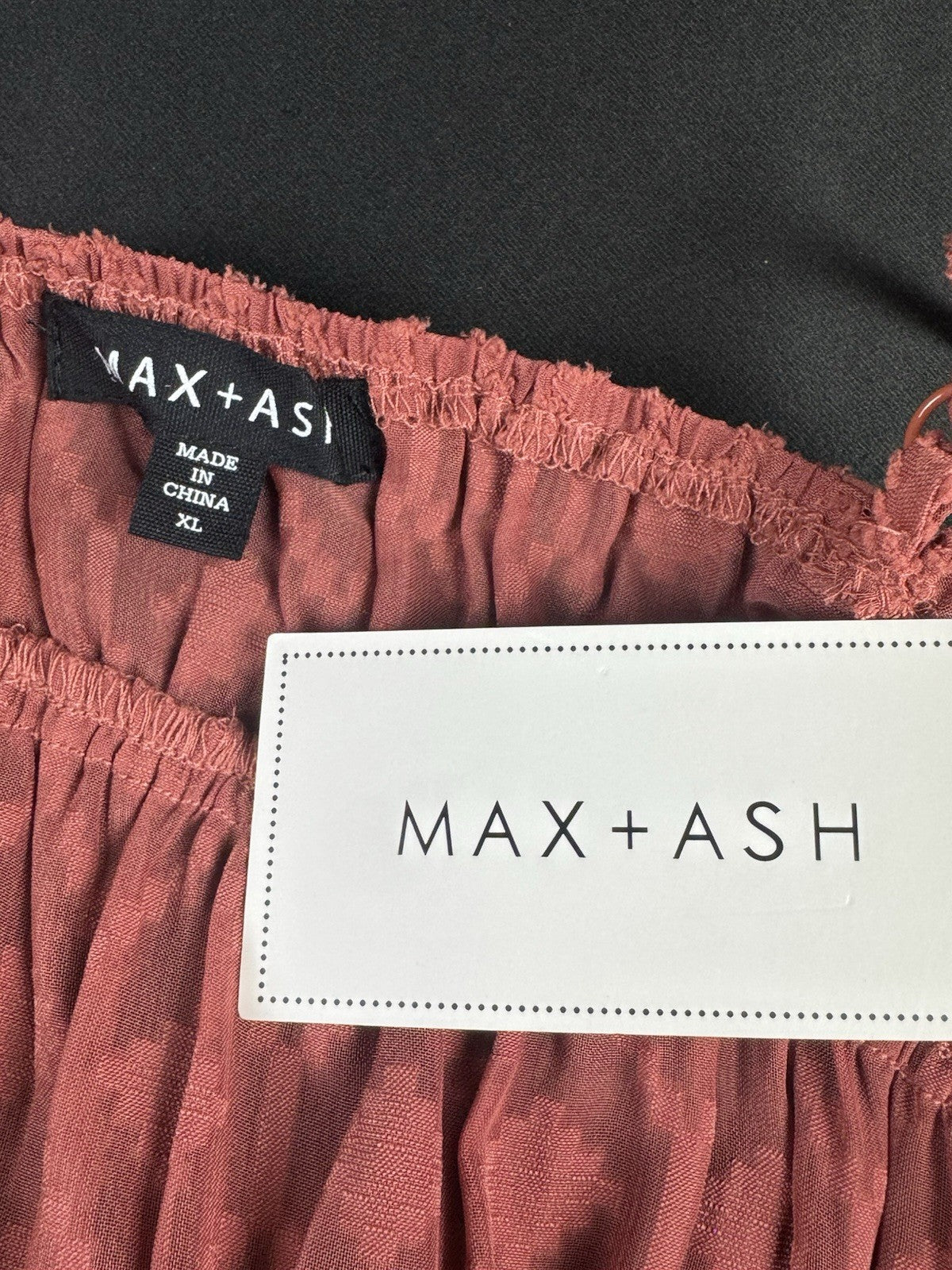 Max + Ash Women’s Lace Dress Sz XL.      (B.177)