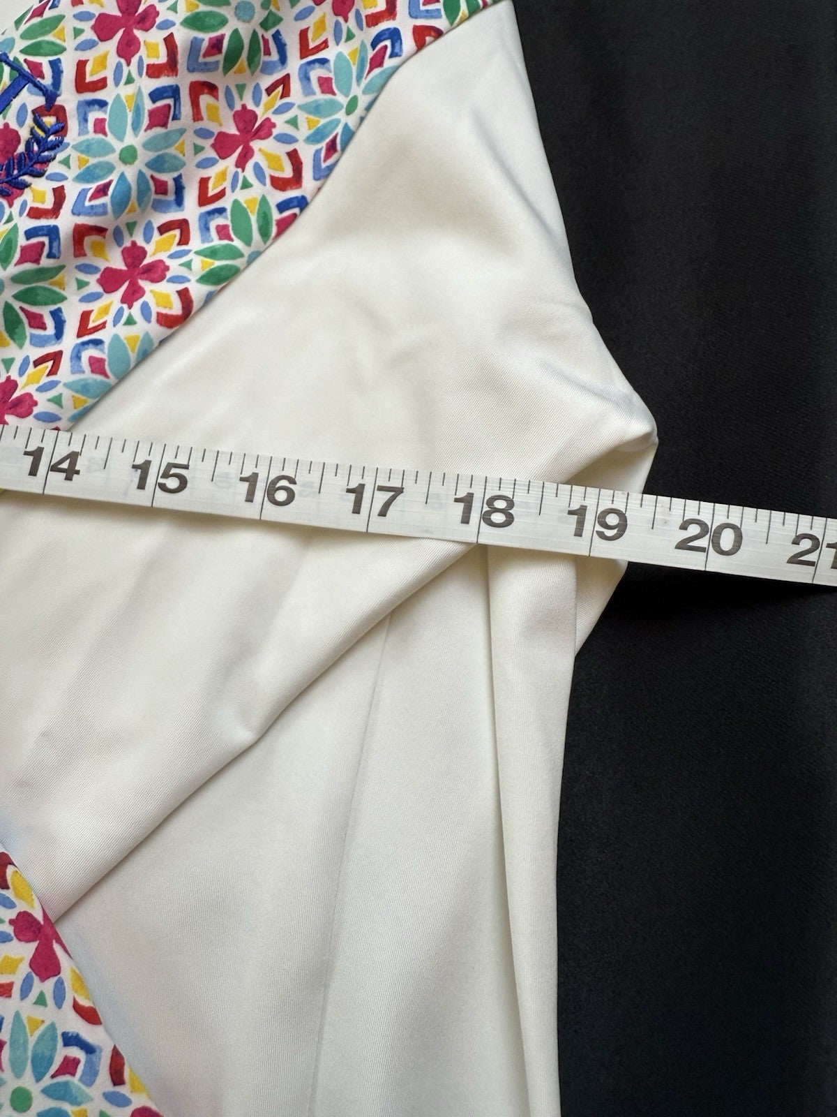 RLX Ralph Lauren Women’s Golf Polo Shirt Size L.   (B.167)