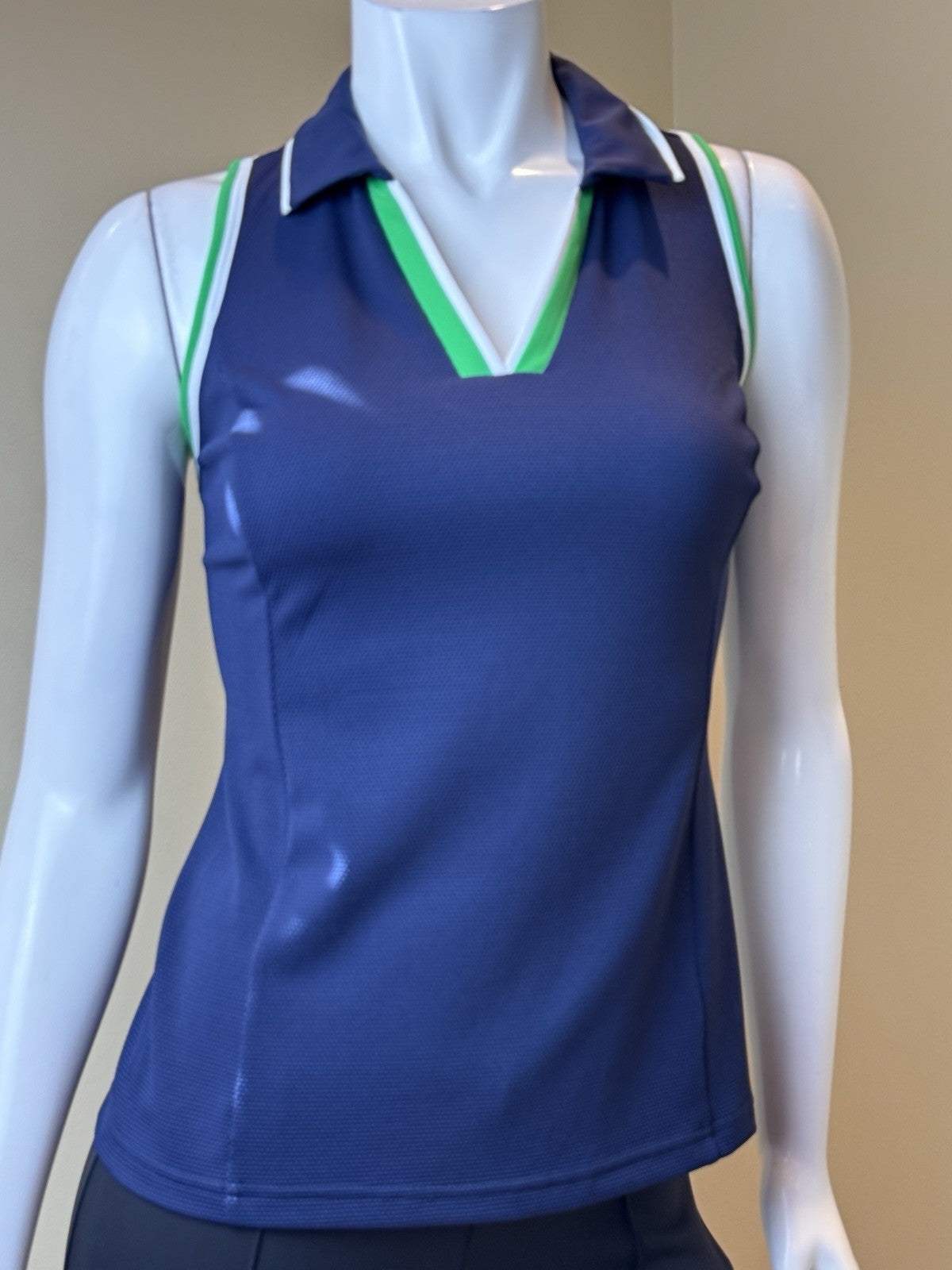 KINONA Women’s Sleeveless Golf Tank Top Sz S   (B.165)