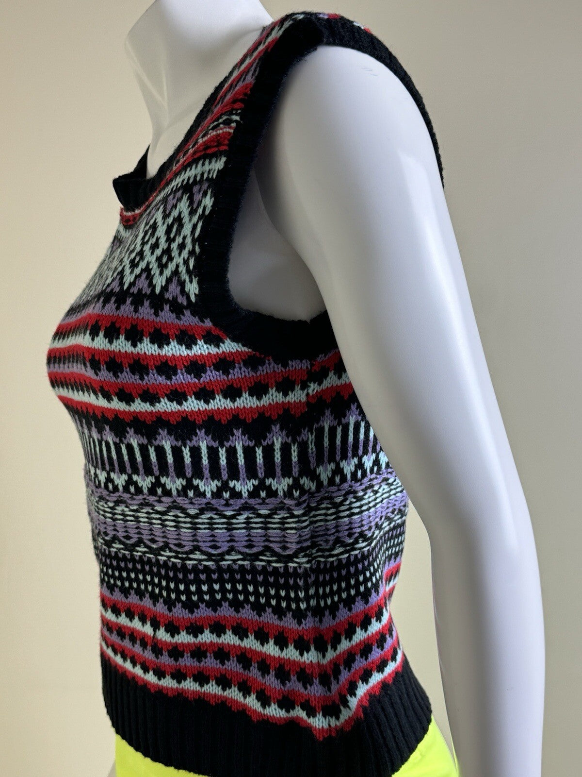 $59 Circus NY Women’s Multicolor Vest Size M. (B.103)