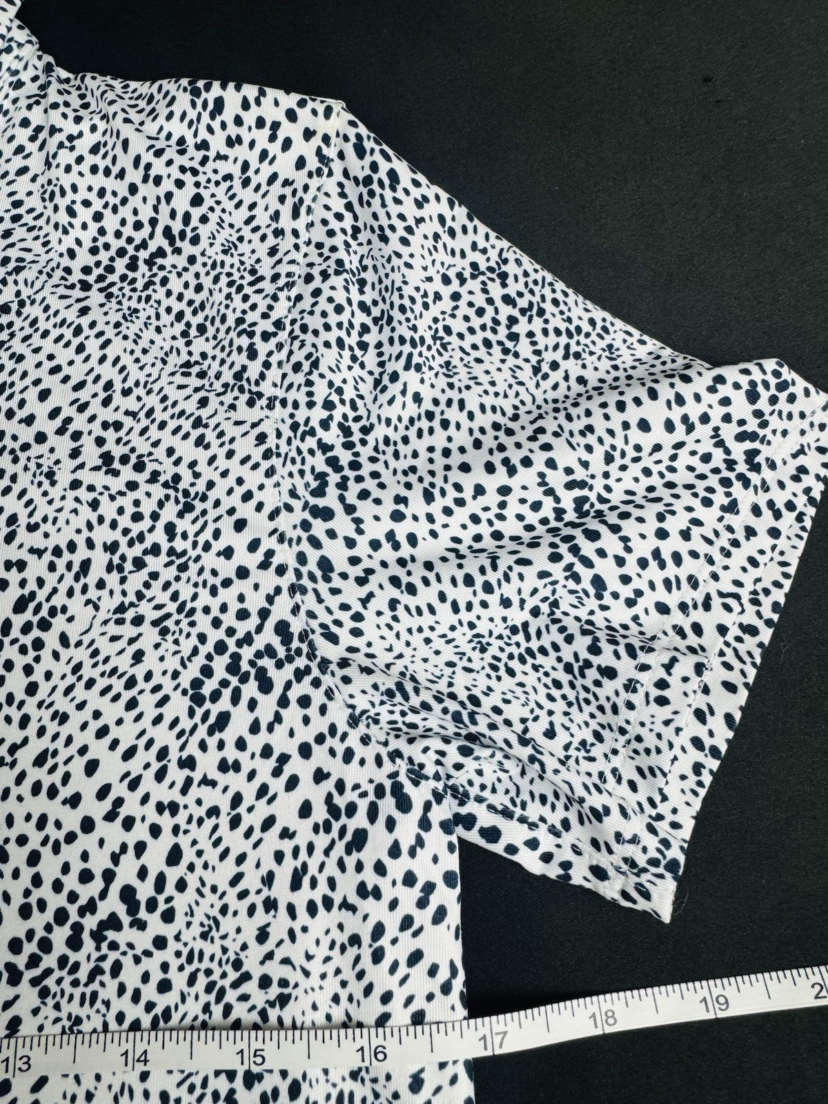 Puma Women’s Golf Shirt Sz S.   (B.174)