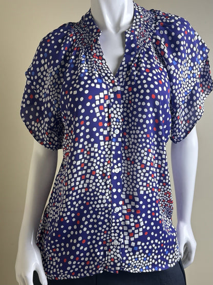 Tyler Boe Women’s Blue Multi Blouse Sz L.    (B.158)