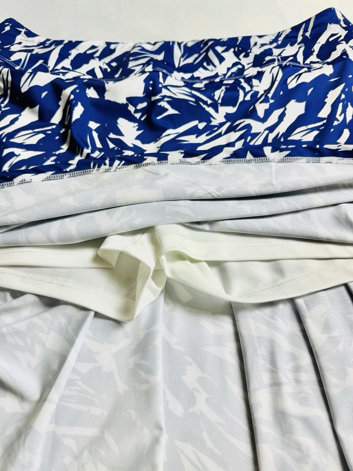 Amy Sport Women’s Golf Pleated Skort Skirt Sz XL.       (B.152)