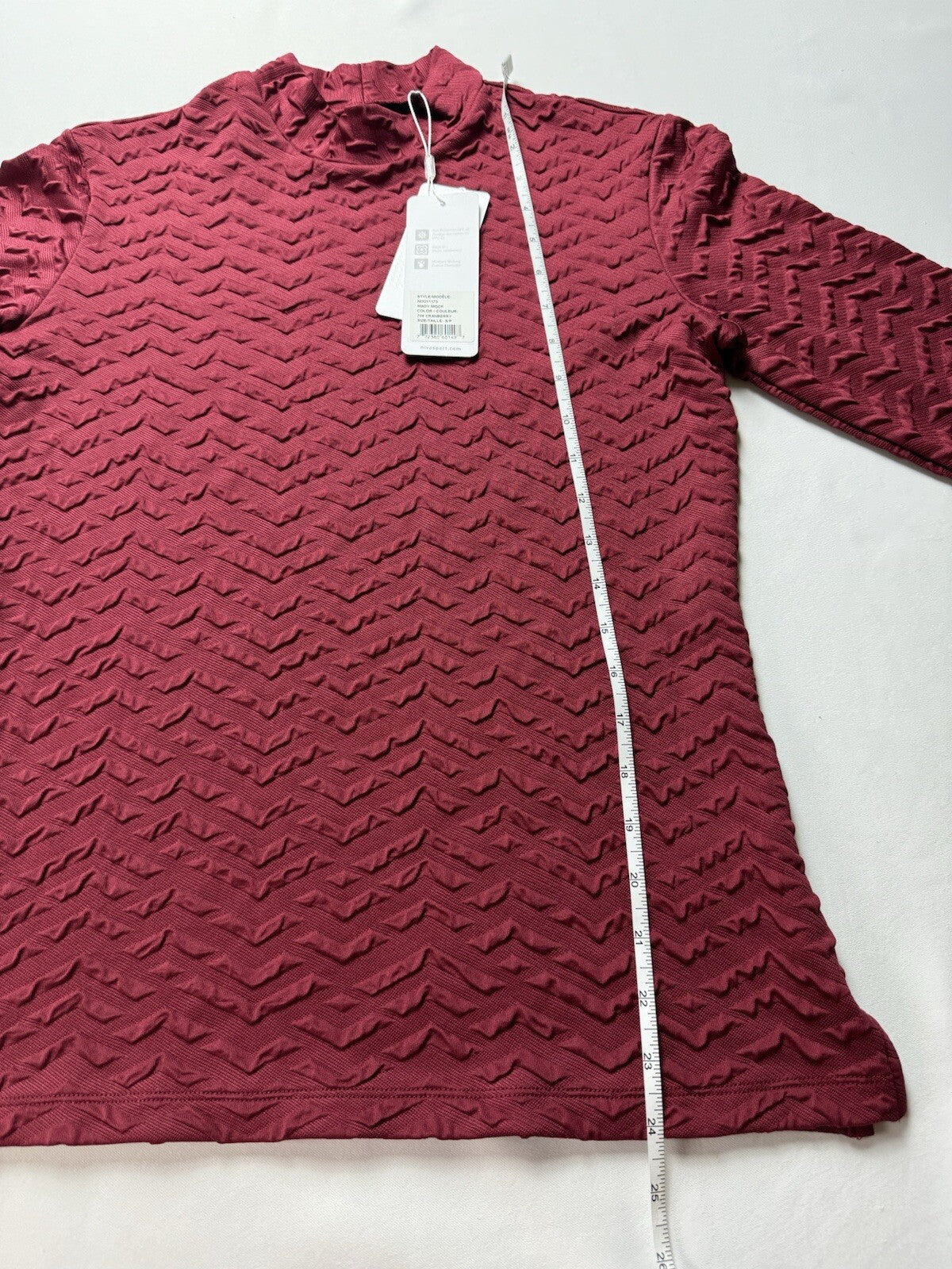 NIVO SPORT Women's Golf Sweatshirt Size S. (B.106)