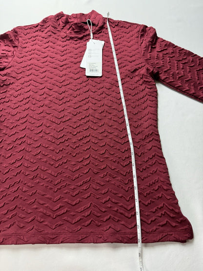 NIVO SPORT Women's Golf Sweatshirt Size S. (B.106)