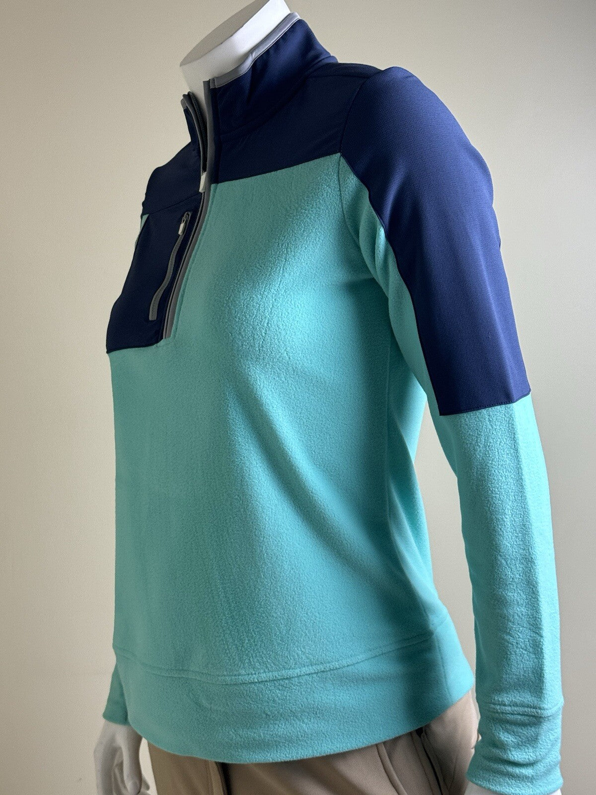 Straight Down Women's Golf Sweatshirt Sz S.  (B.105)