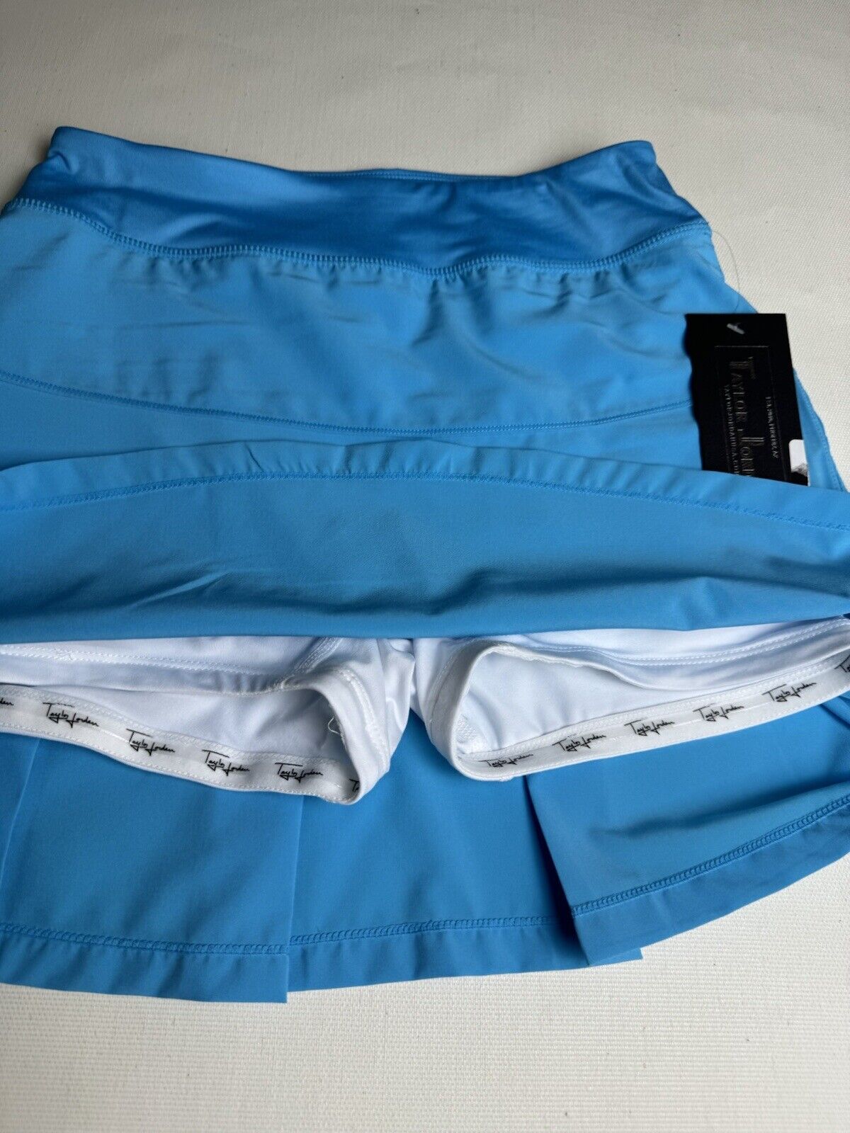 Taylor Jordan Skirt Skort Sz 2 Stretch Tennis/Golf. (74)