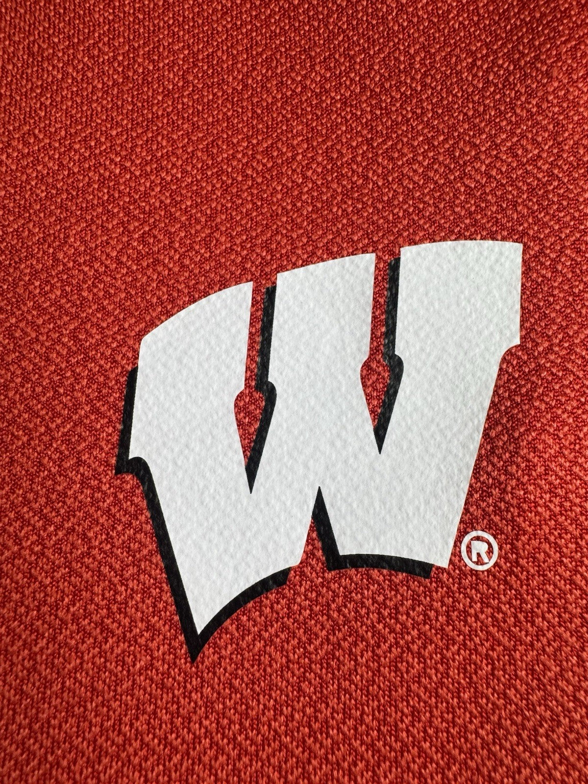 LeverWear Women's Wisconsin Badgers Logo Sweatshirt Sz M.   (B.163)