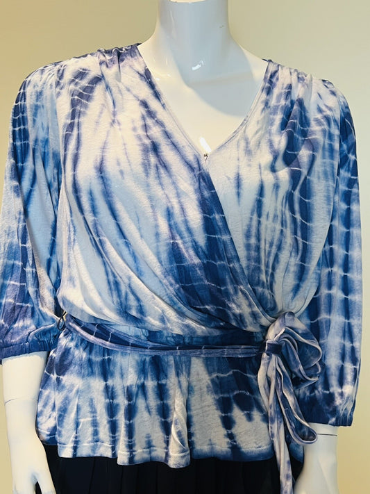 $135 Lauren Ralph Lauren Women’s Blouse tie dye blue Sz 1X.    (B.09)