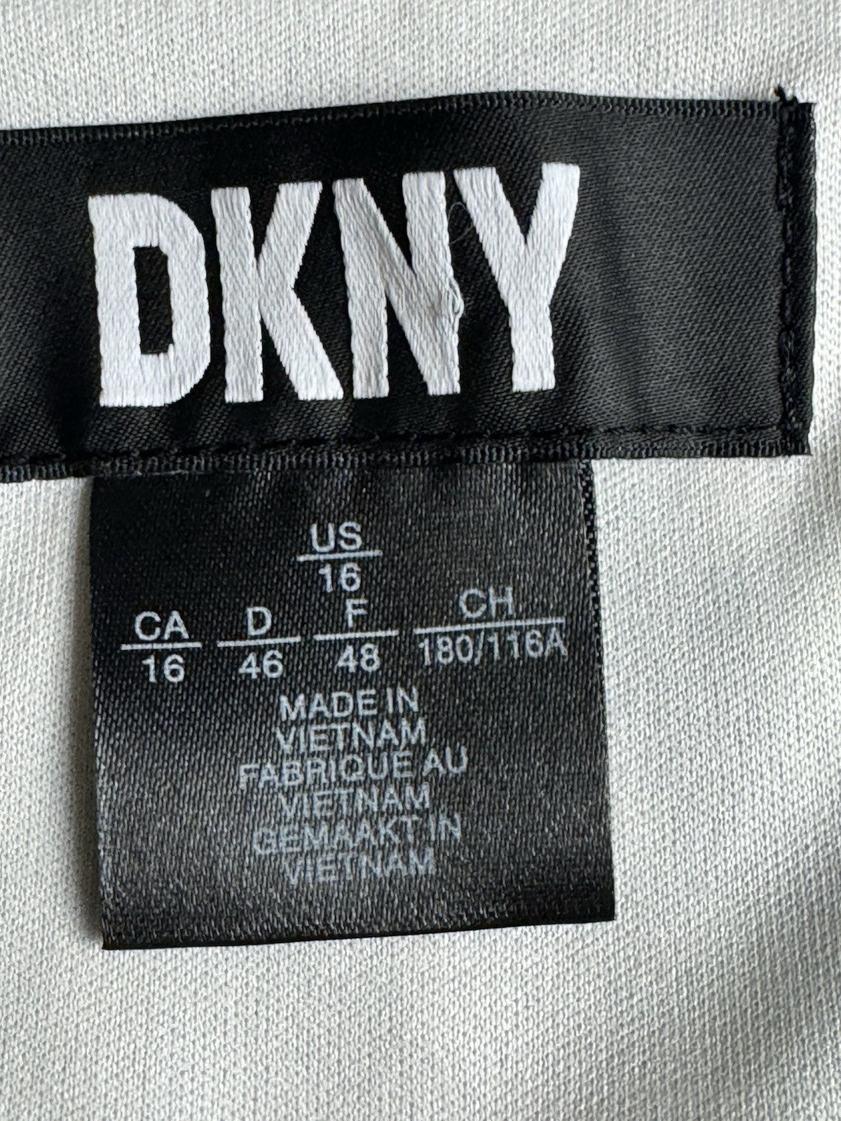 $134 DKNY Women’s Fit & Flared Floral Dress Sz 16    (B.096)