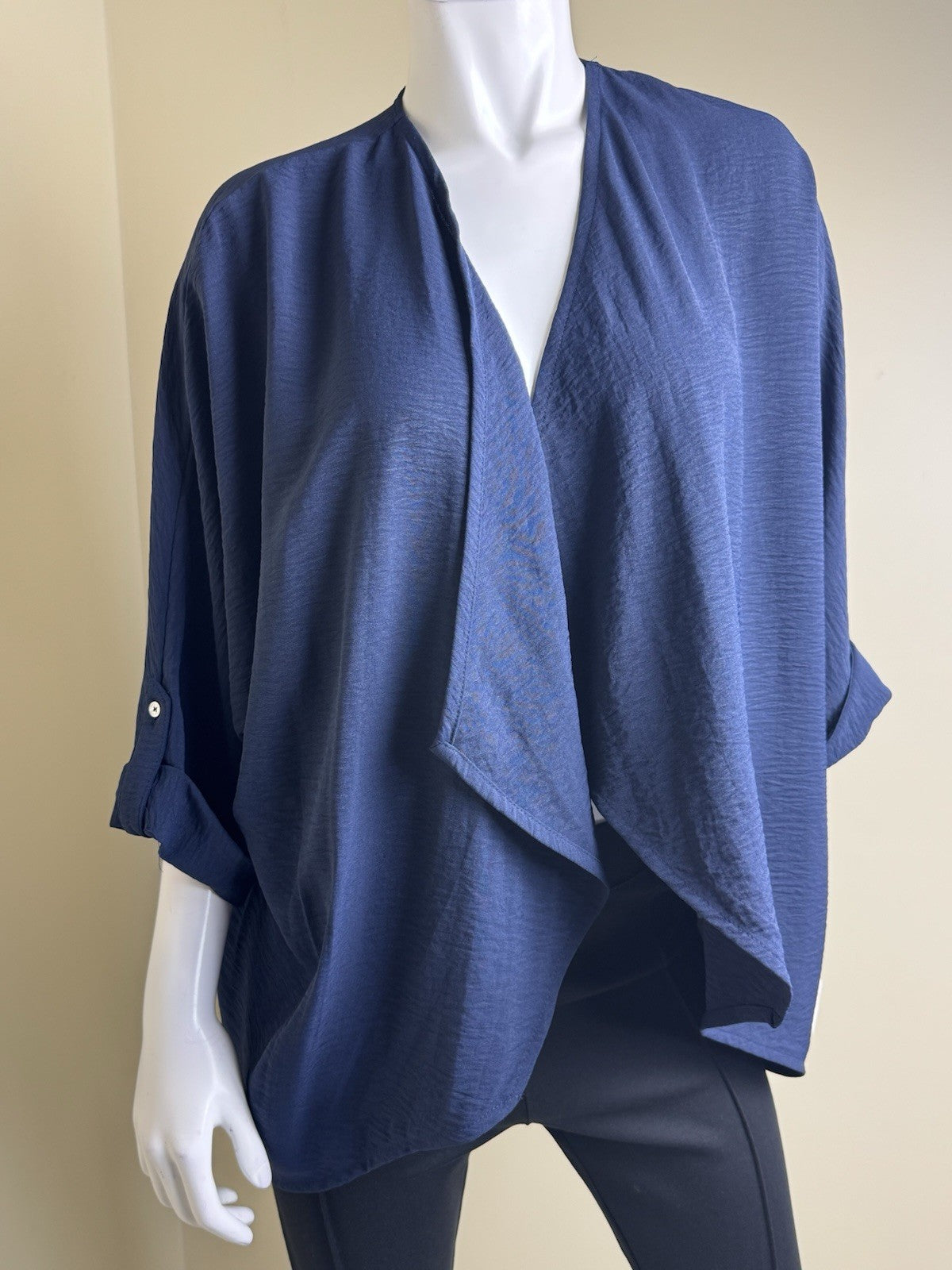 $109 Calvin Klein Women’s Navy Cardigan Sz S     (B.150)
