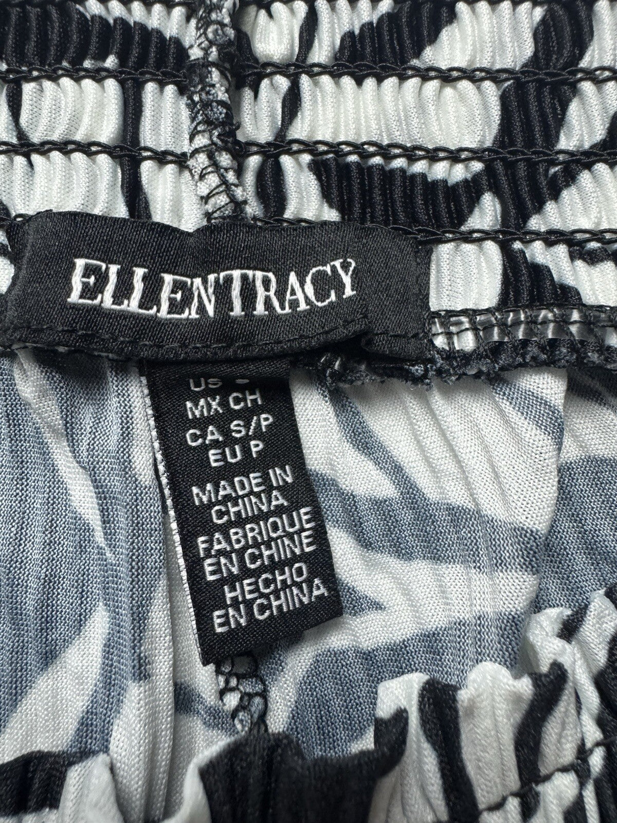 $89 Ellen Tracy Women’s Trousers Leaf Print Sz S. (B.141)