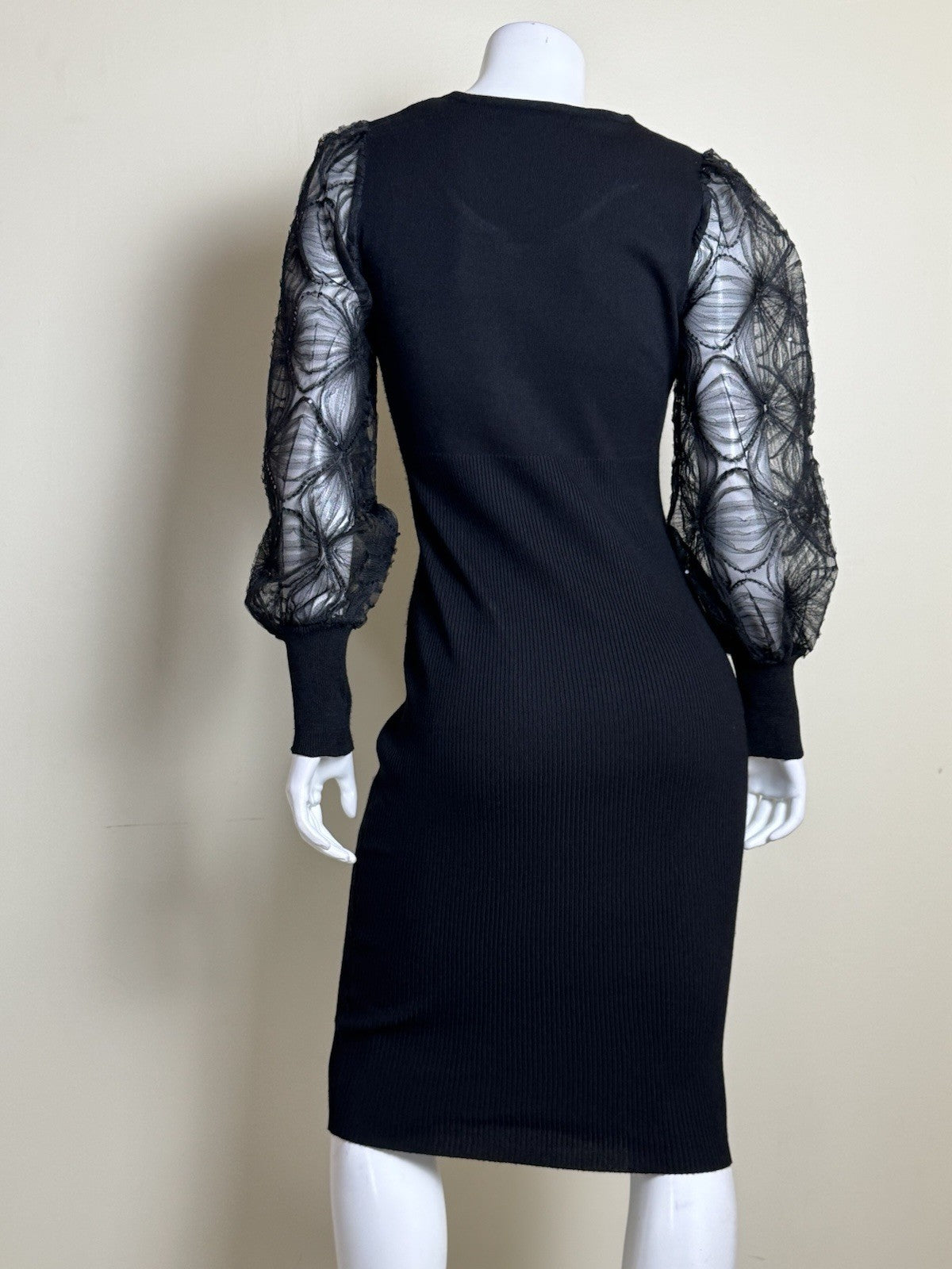 Absolutely Famous Black Laced Sleeves Knit Dress Size M.  (B.176)