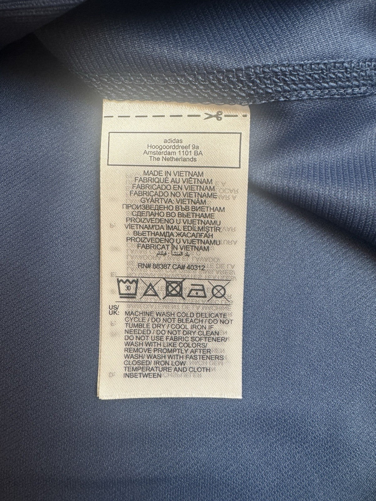 $75 Adidas Women’s Golf Shirt Blue Sz S    (B.161)