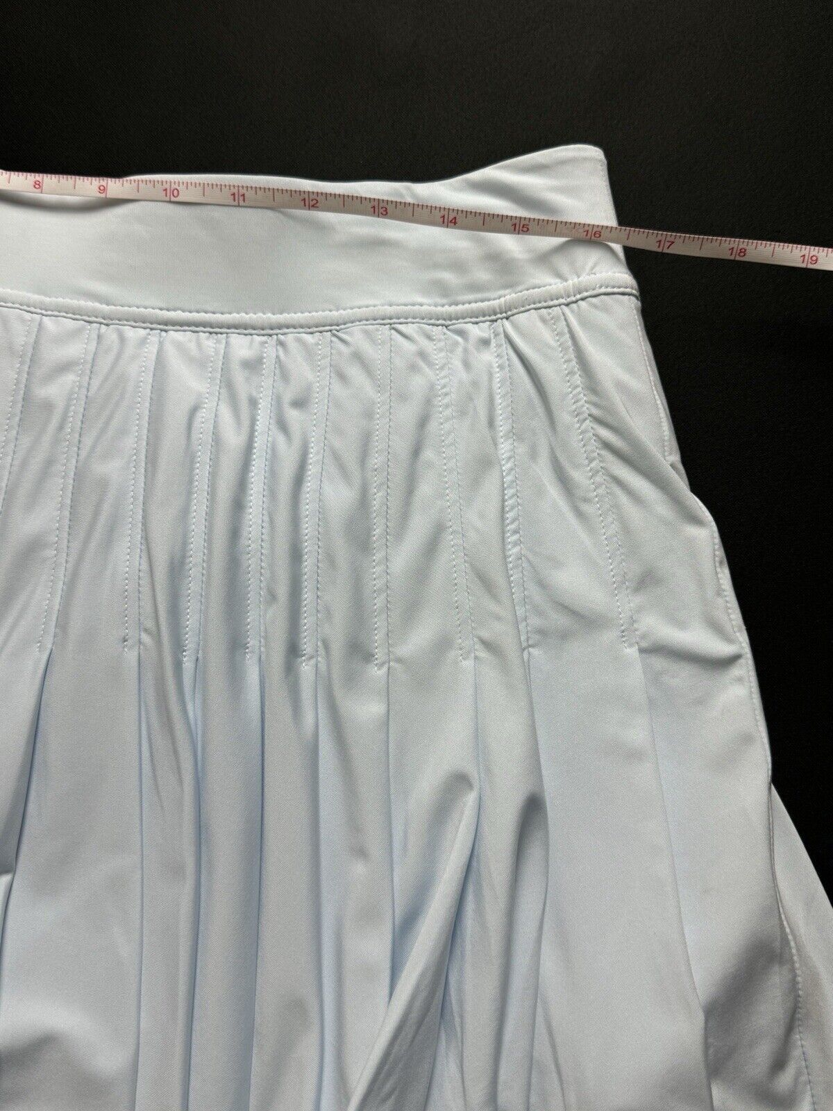 VINEYARD VINES Women’s Light Blue Pleated Skirt Skort Sz L.  (B.81)