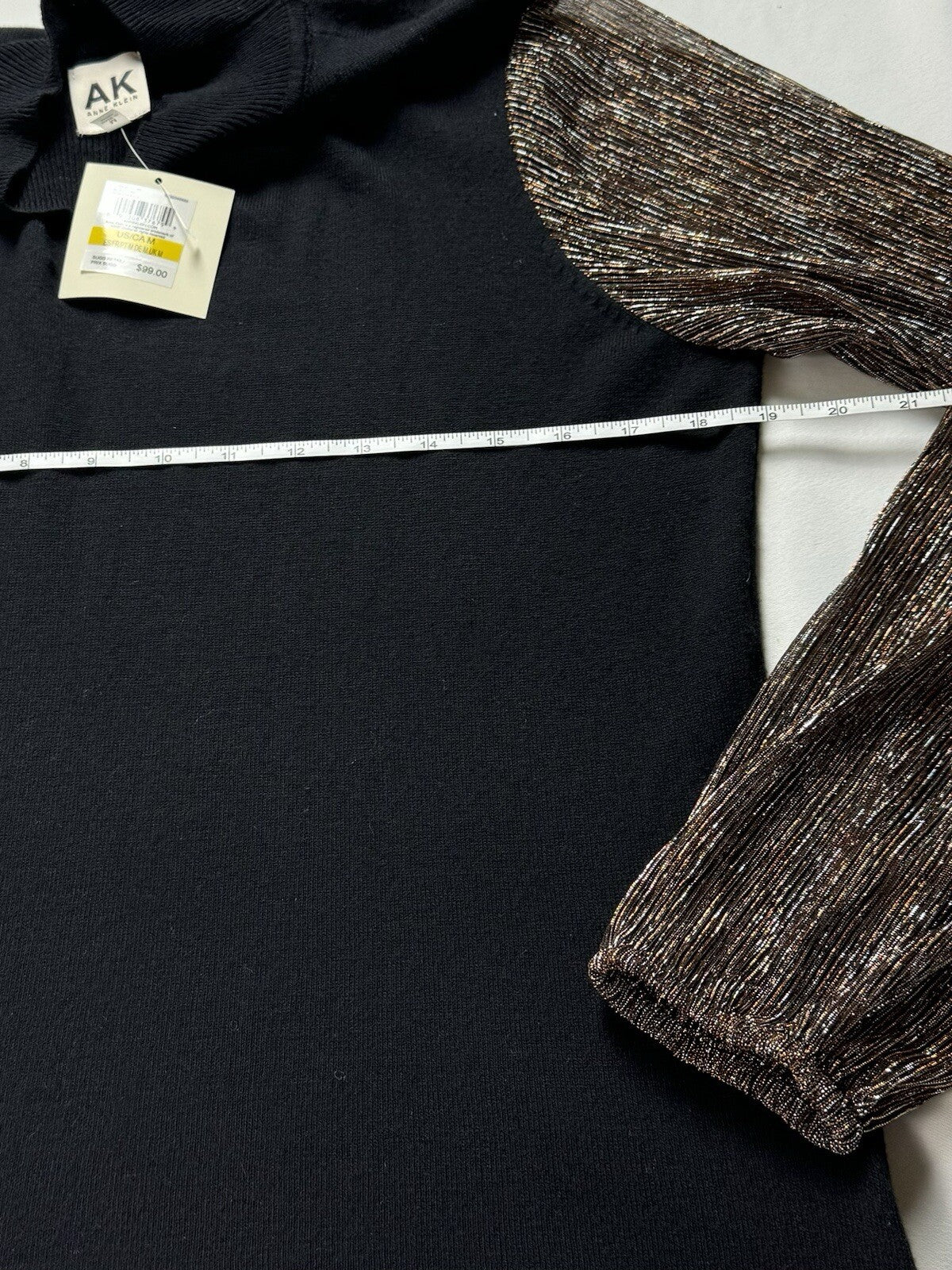 Anne Klein Womens Long Sleeves Sweater Black Size M.   (B.112)