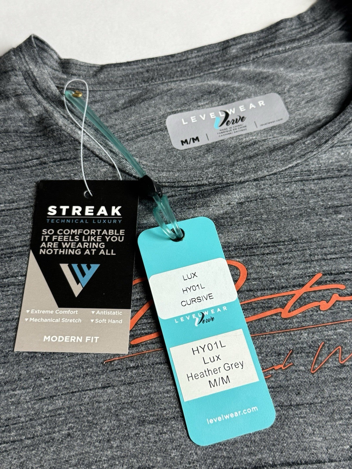 LeverWear Women's Detroit Logo T-shirt Sz M   (B.172)