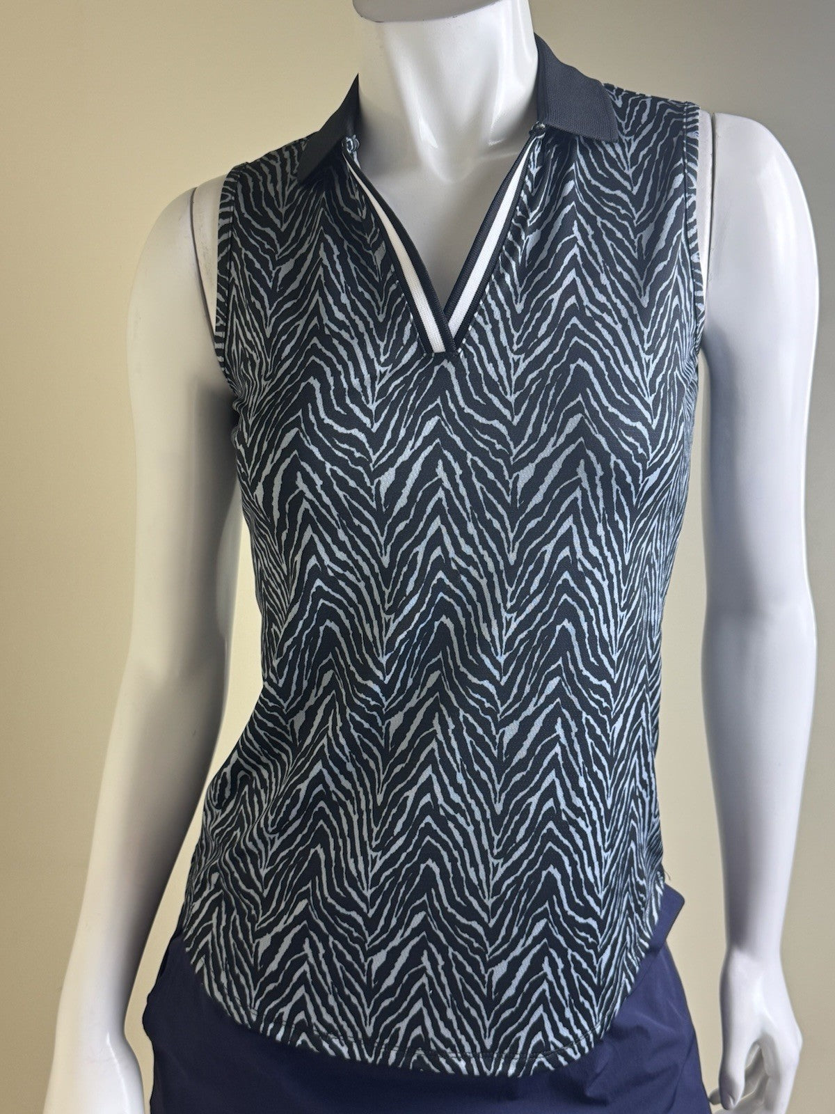 Sport Haley Women's Top Golf Shirt Sz XS   (B.156)