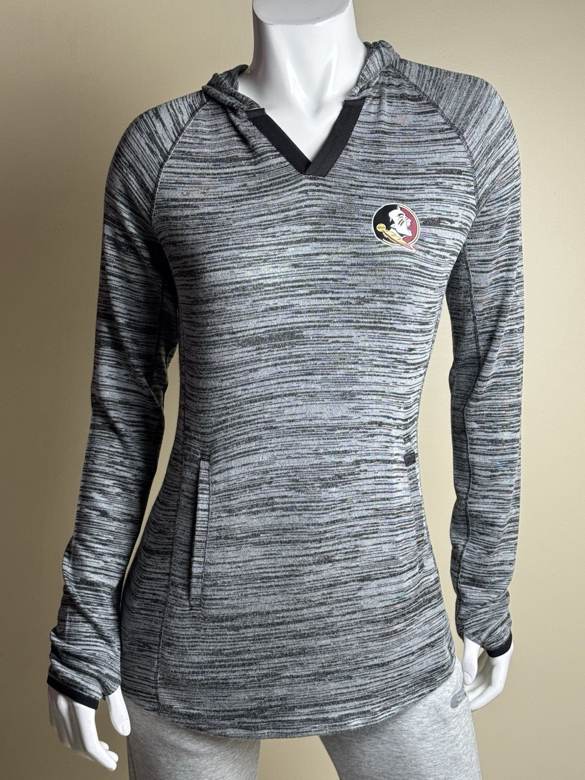 LeverWear Women's FSU Logo Hooded Sweatshirt Sz M.   (B.189)