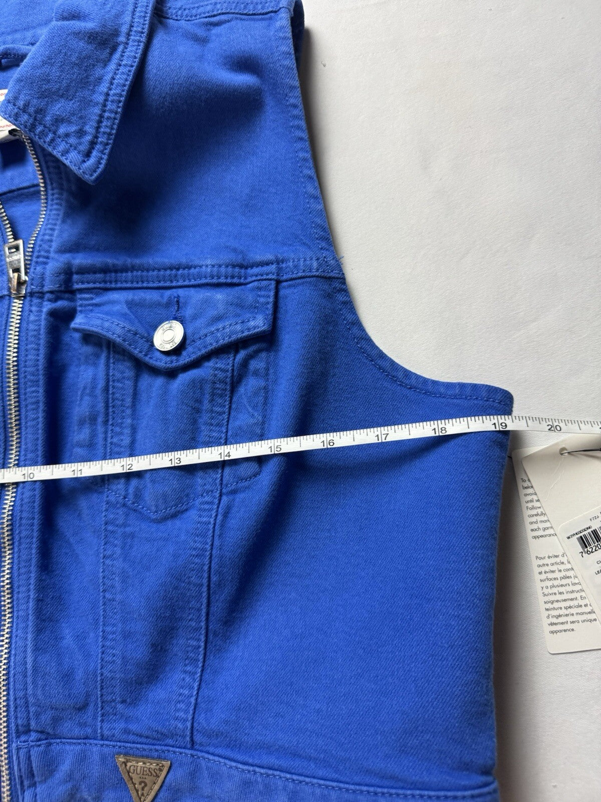 $108 Guess Women’s LEANDRA Denim Crop Top Sz XL. (B.141)