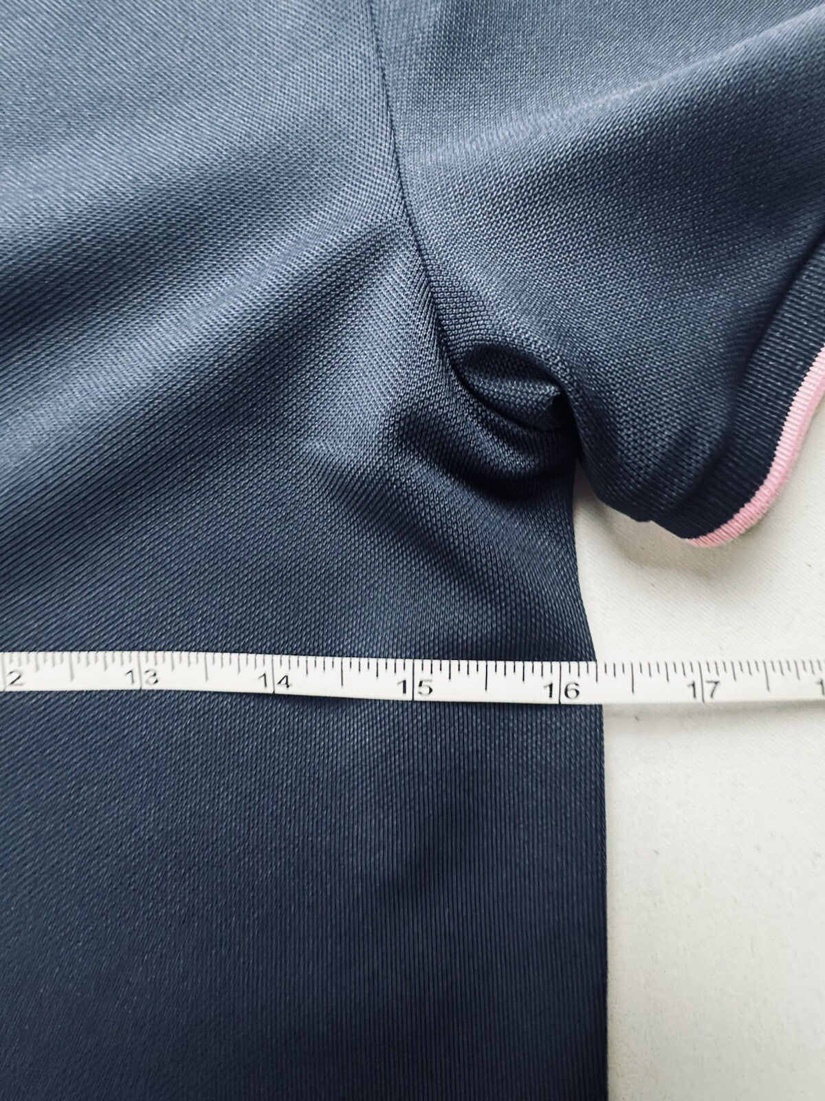 Puma Women’s Golf Shirt Sz S.   (B.117/7)