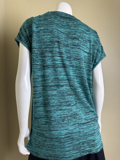 LeverWear Women's Golf shirt Sz M   (B.160)
