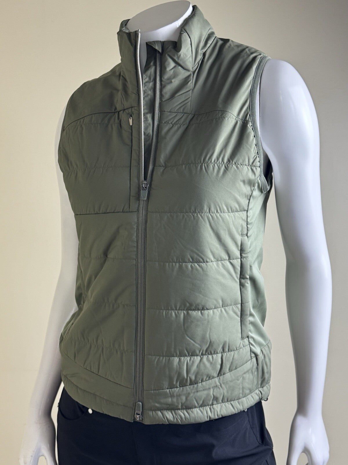 Puma Women’s Golf Green VEST Sz S.    (B.125/1)
