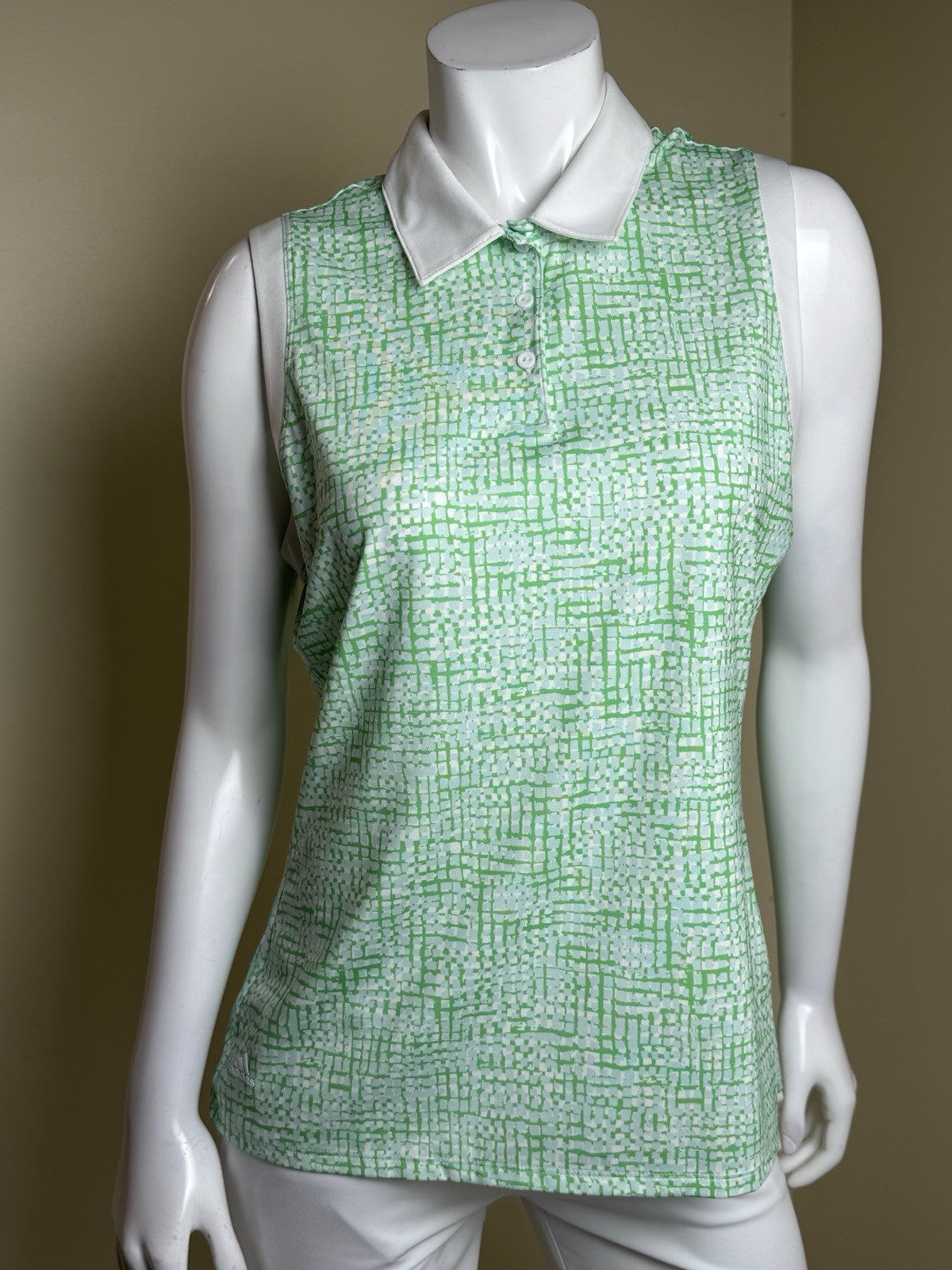 Adidas Women’s Golf Shirt Sz L    (B.172)