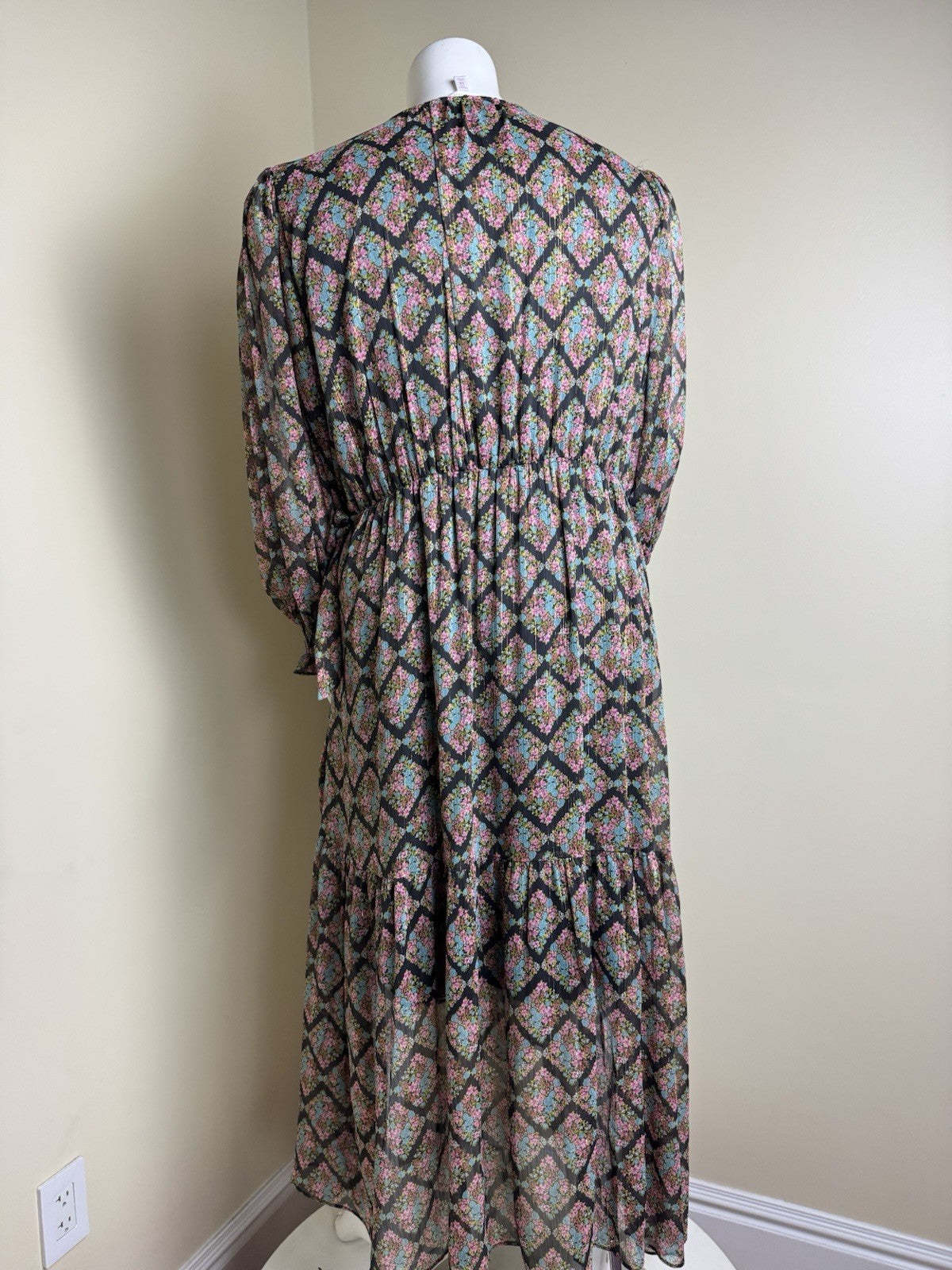 Lauren Conrad Floral Maxi Dress Tie Waist Sz 3X.  (B.169)