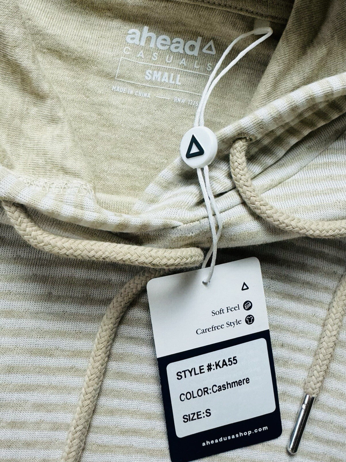 AHEAD Casuals WOMEN'S Hoodie Sweater Sz S .  (B.111)