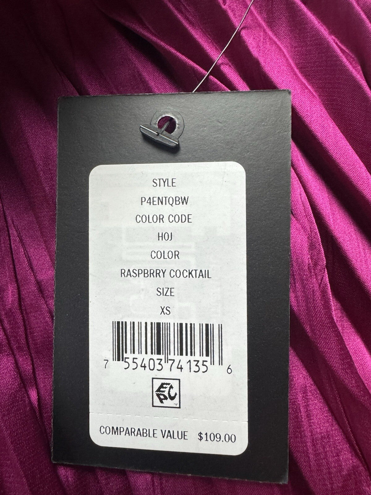 $109 DKNY Women's Pleaded Skirt Sz XS.  (B.139)