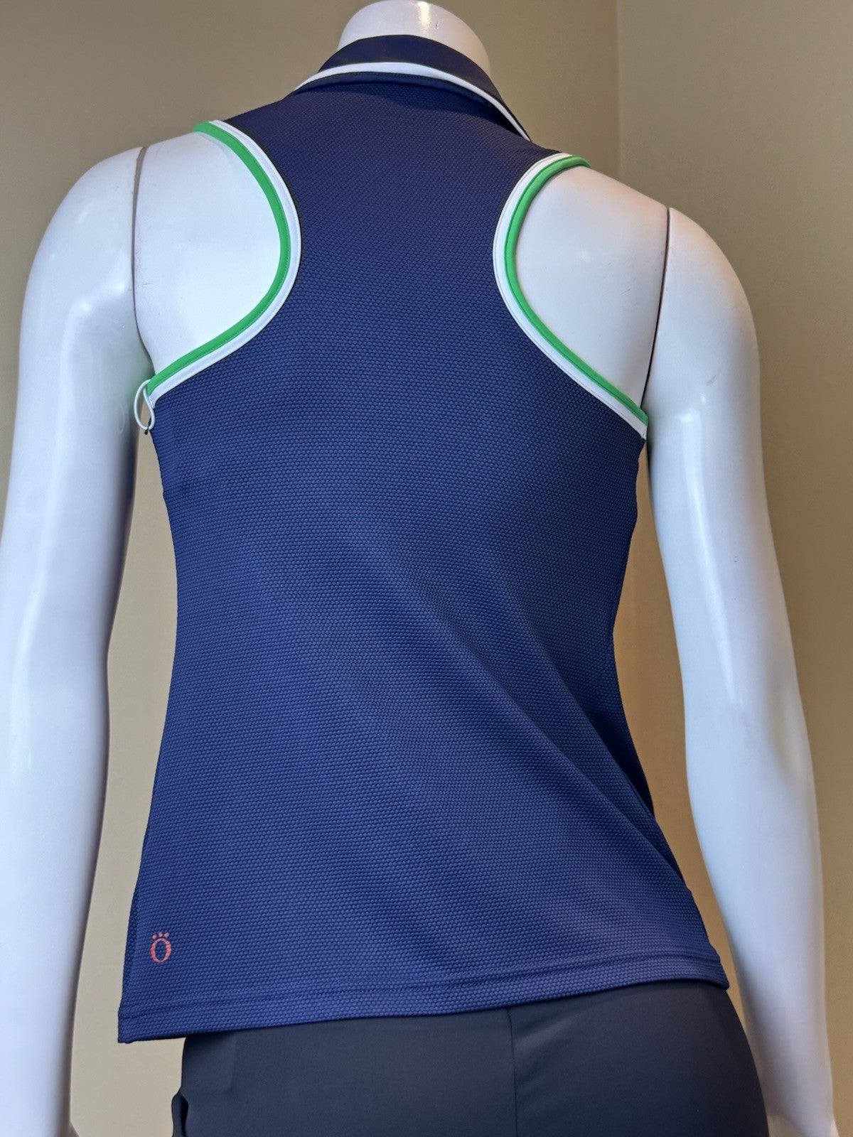 KINONA Women’s Sleeveless Golf Tank Top Sz S   (B.165)