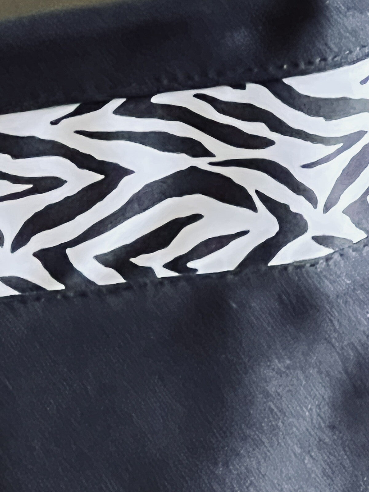 Greg Norman Women's Top Golf Polo Shirt Black W/Zebra Print Sz S (16)