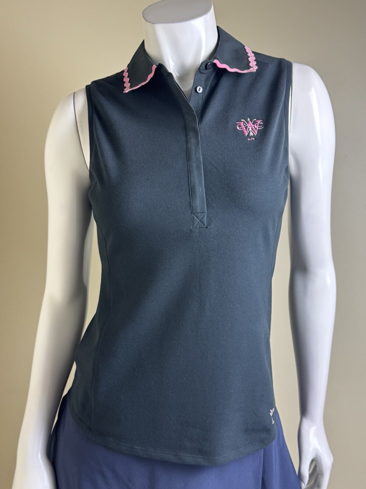 Golftini Women’s Golf shirt Sz M.   (B.139)