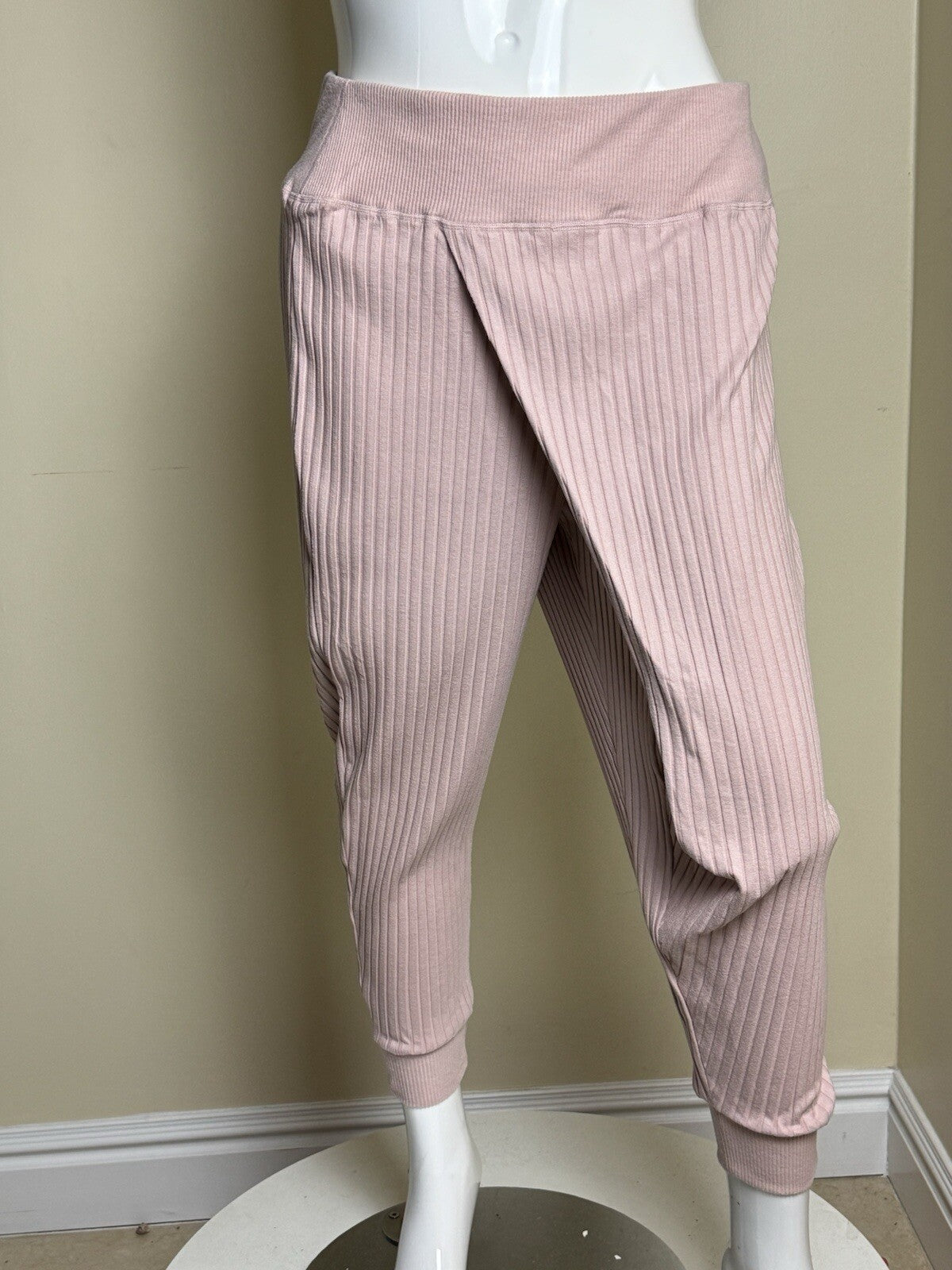 $85 Nike Women’s Knit Jogger Pants Size 1X (B.119)