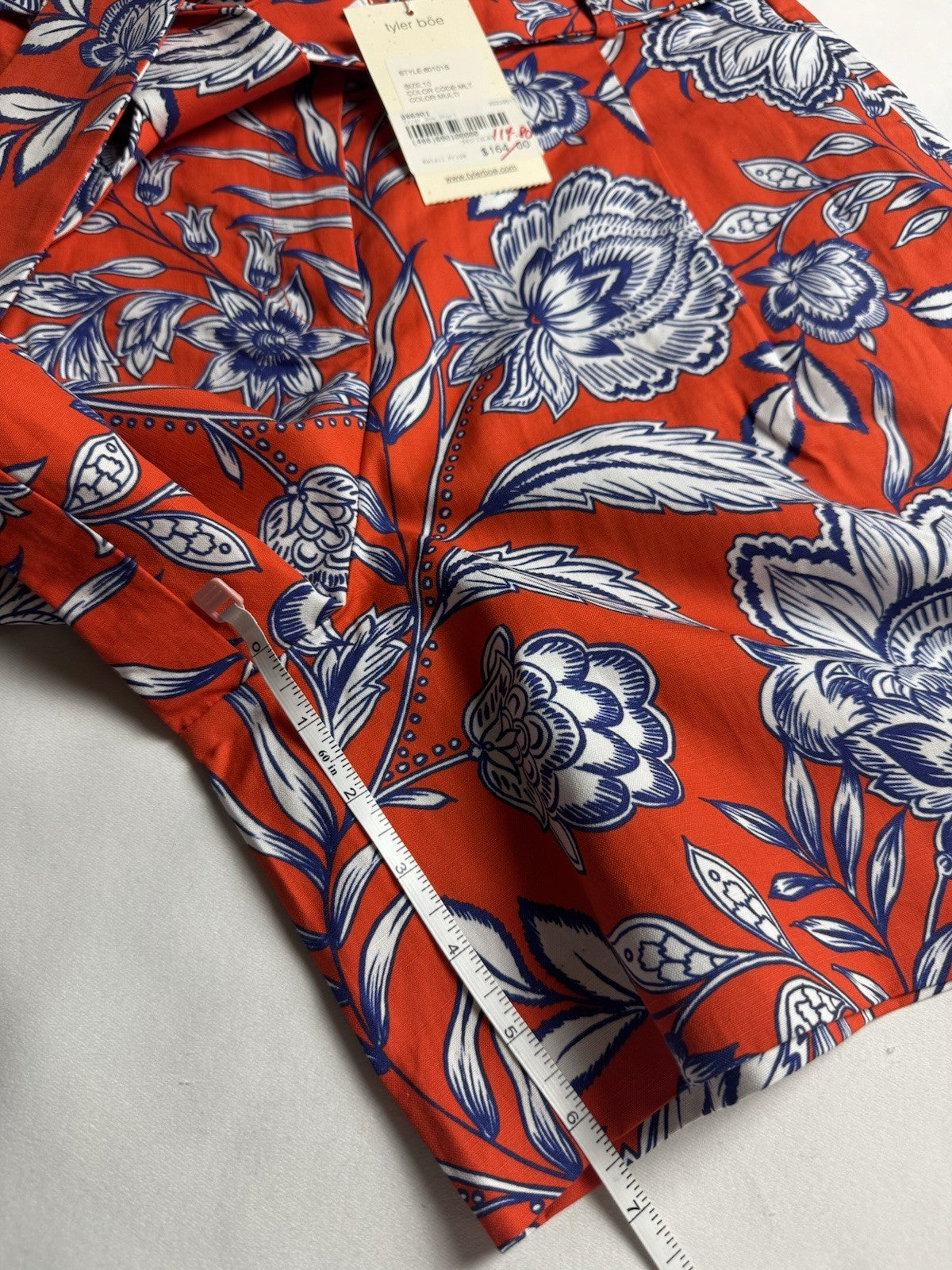 Tyler Boe Women’s Shorts Floral High Waist Belted Sz 10.    (B.164)