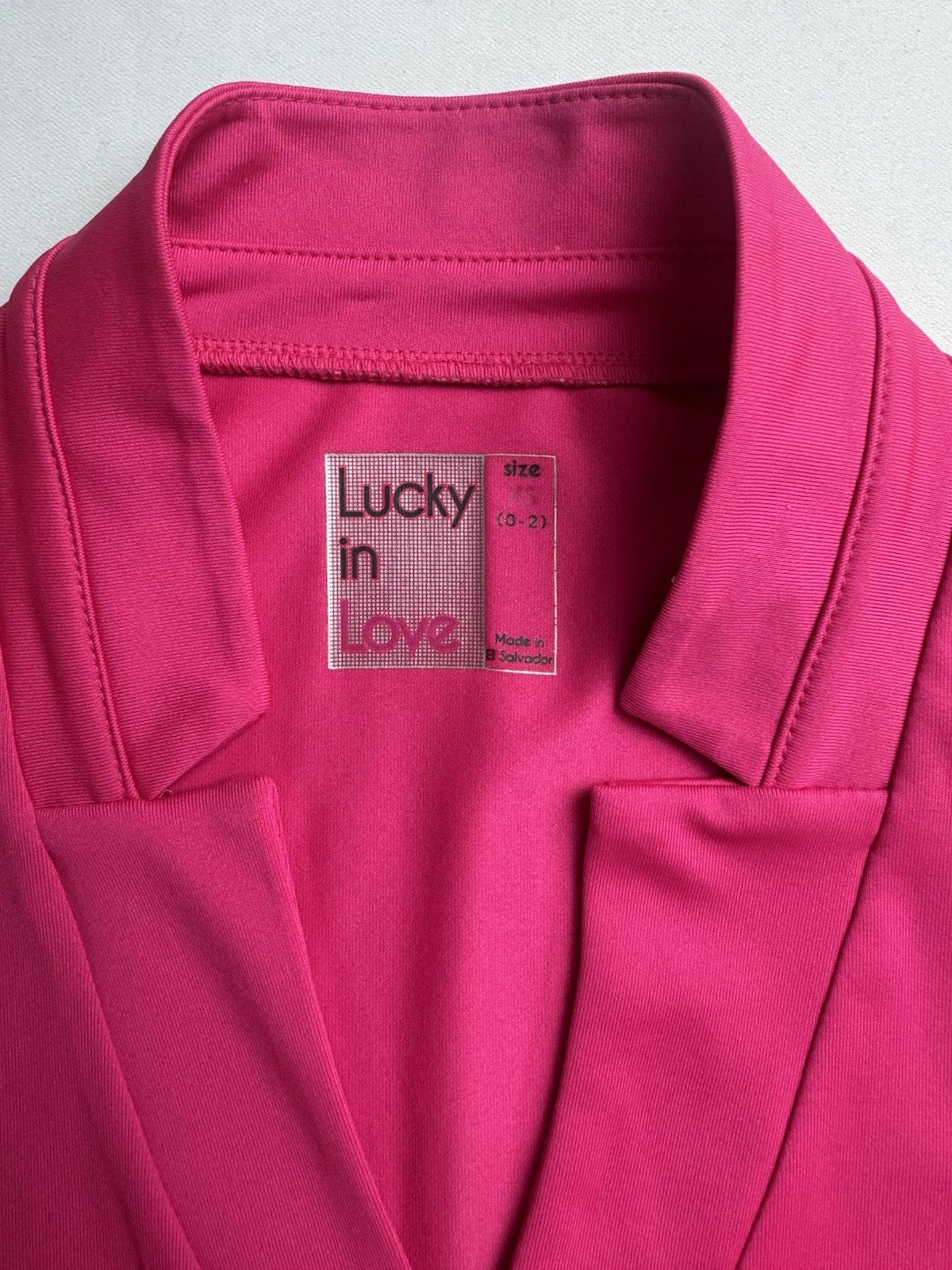 Lucky In Love Women’s Sleeveless Tennis Golf Shirt Sz XS.     (B.161)