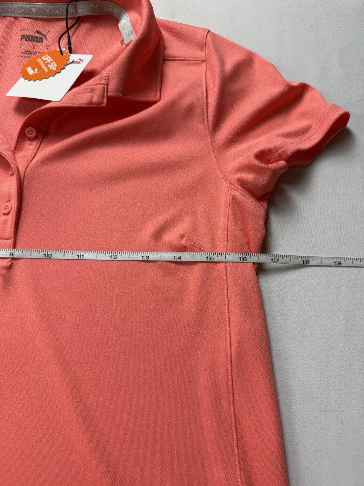 Puma Women’s Golf Shirt Sz S.   (B.130/10)