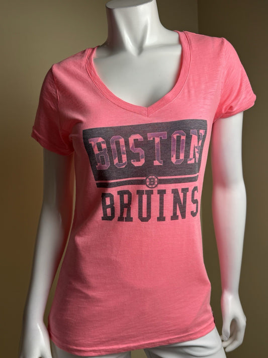 LeverWear Women's Boston Logo shirt Sz M   (B.170)