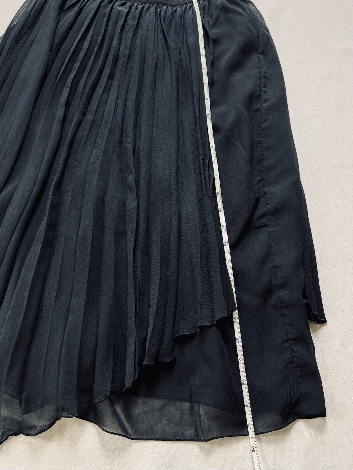 $129 DKNY Women's Lace Skirt Sz XXS.  (B.130)