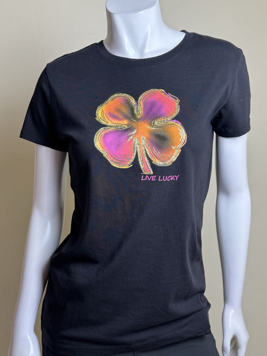 Black Clover Women’s T-Shirt Clover Logo Sz S.     (B.181)