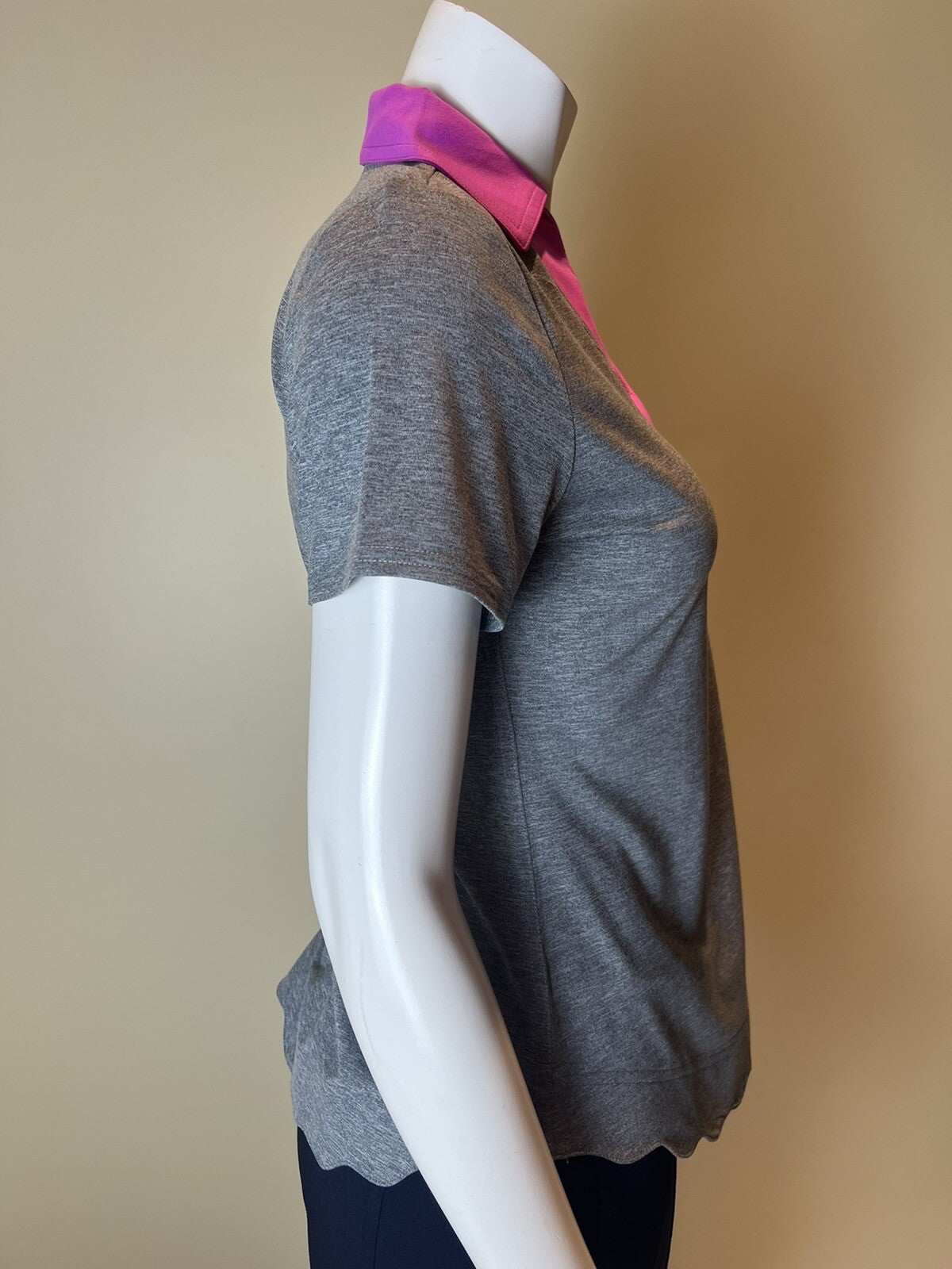 JOFIT Women's Golf Shirt/Top Gray Pink Collard Size S      (50)