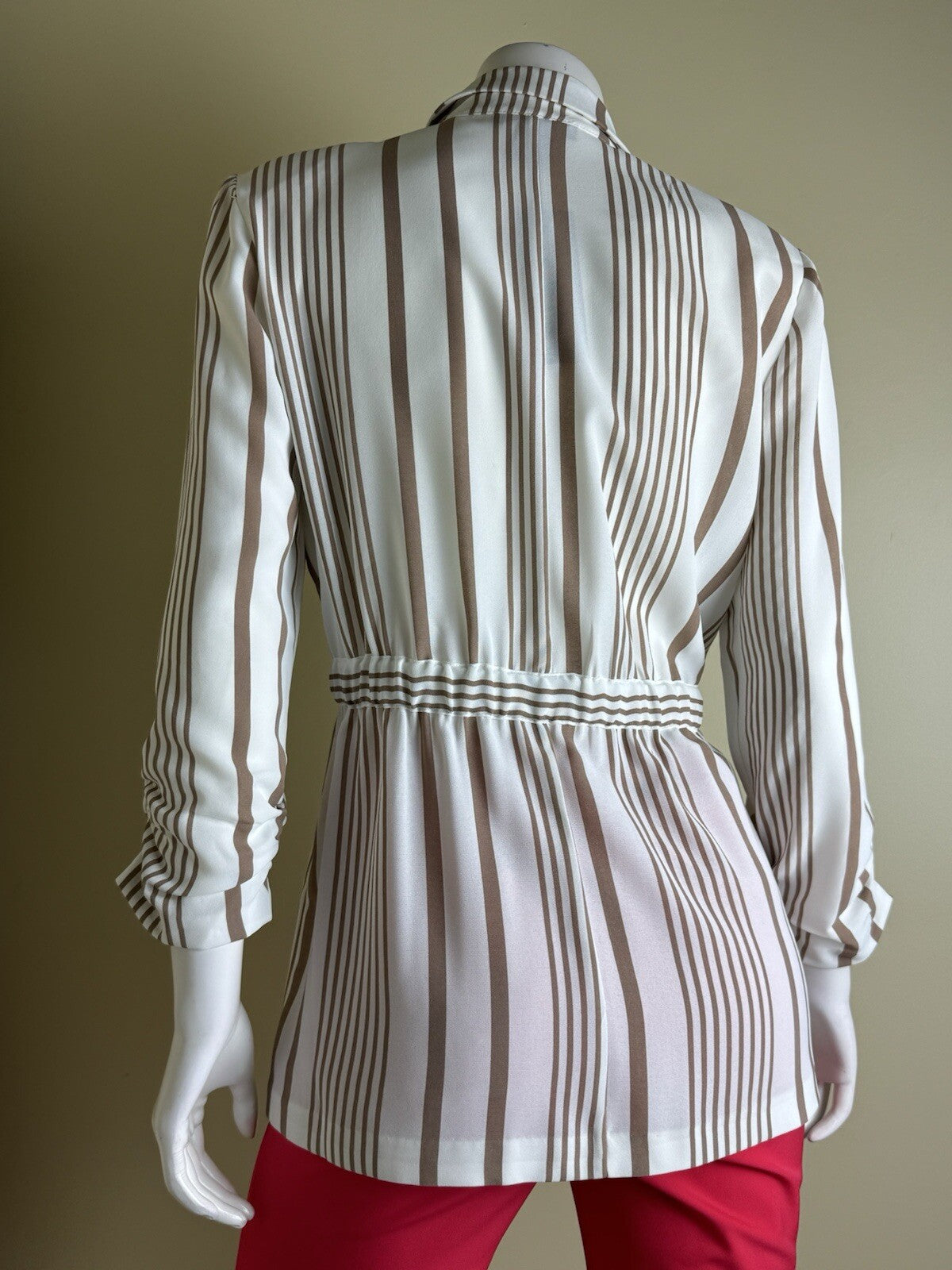 NYCC New York Women’s Striped Cardigan Tan Ivory Size M. (B.53)