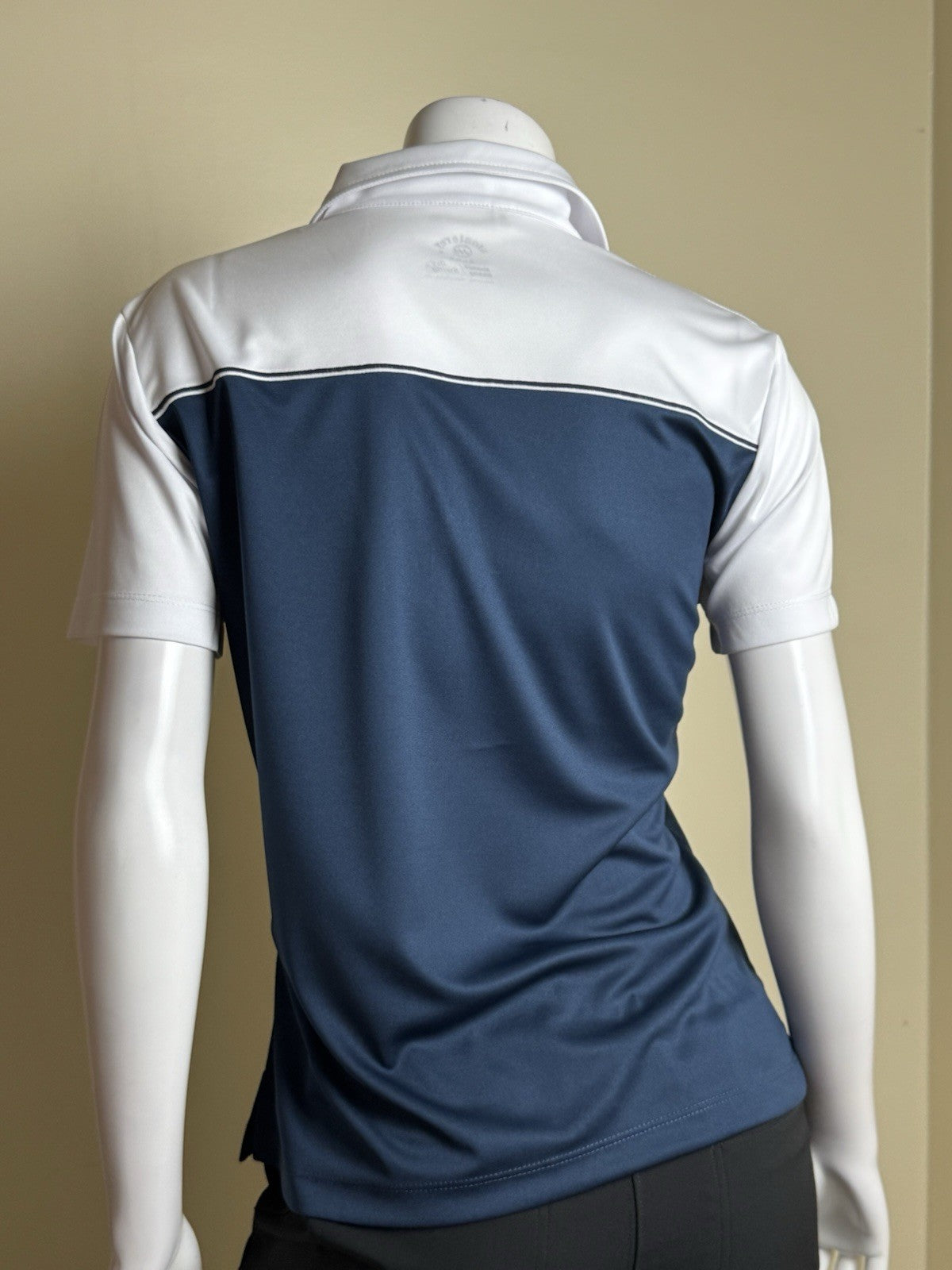 $60 Monterey Club Women's Golf Shirt Short Sleeve Sz 2XL      (B.044)