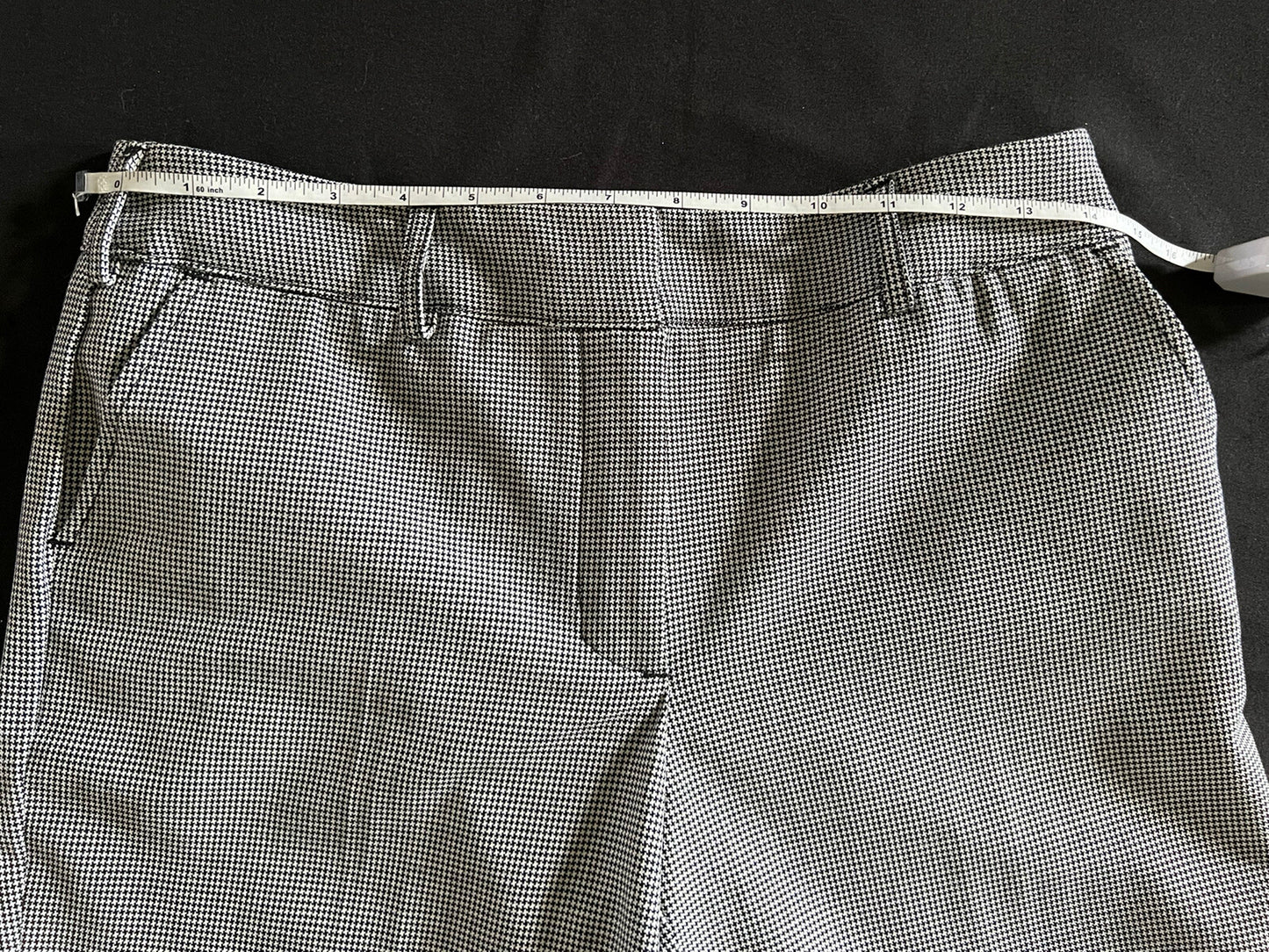 Lizzie Driver Women’s Houndstooth Golf Pants Sz 4 Black White Checks Pattern