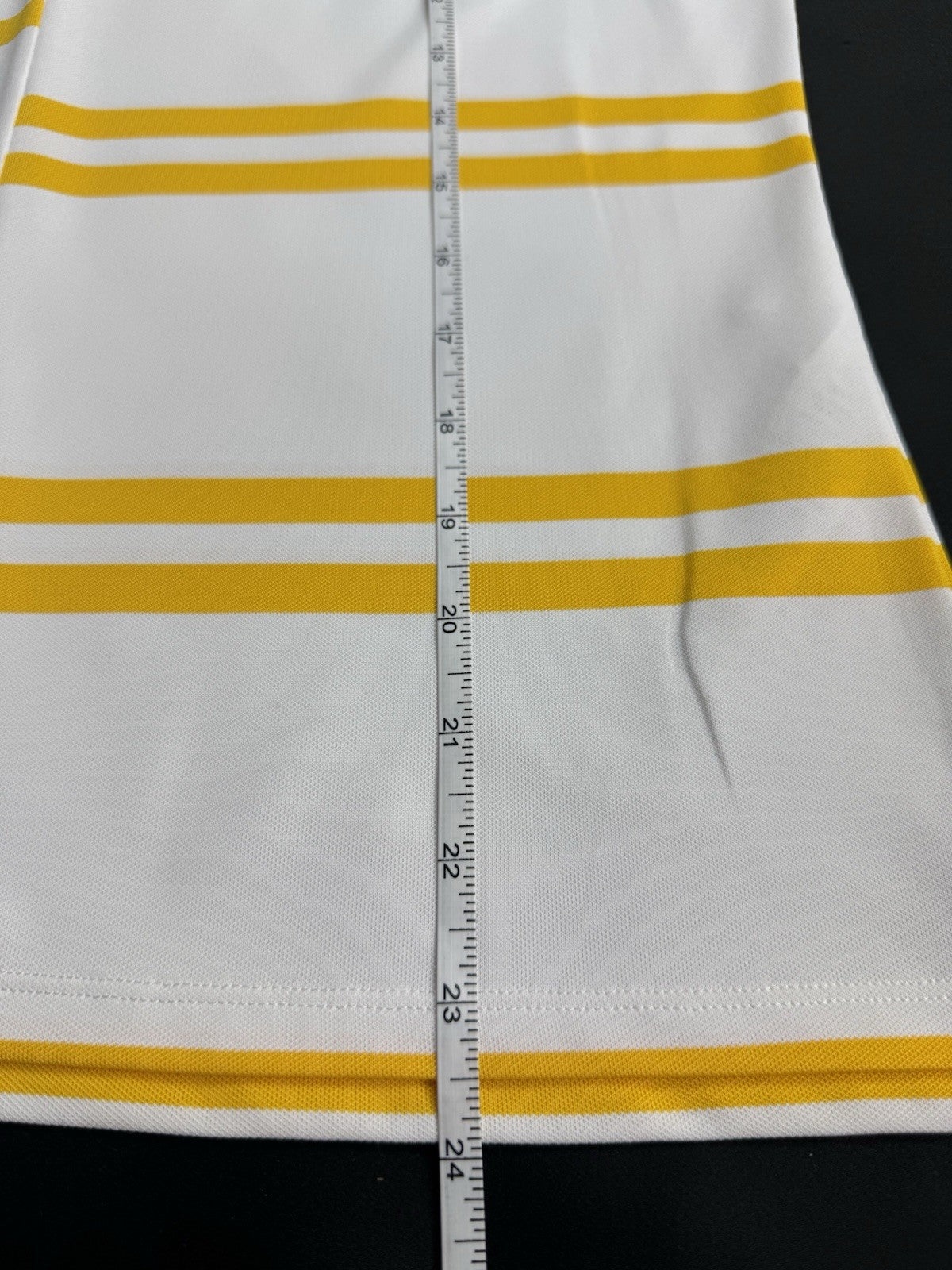 G/FORE Women’s Golf shirt Sz M   (B.170)