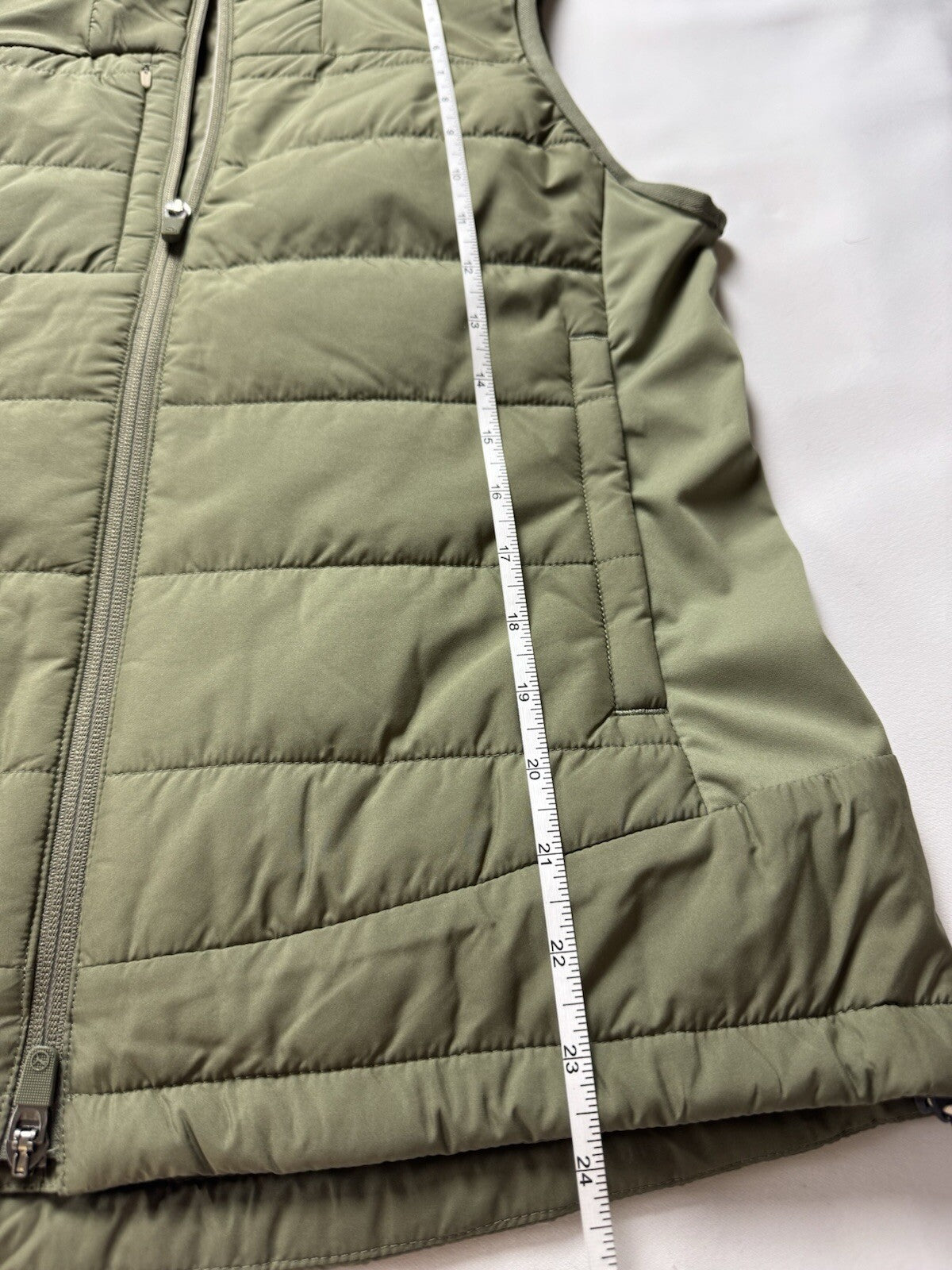 Puma Women’s Golf Green VEST Sz S.    (B.125/1)