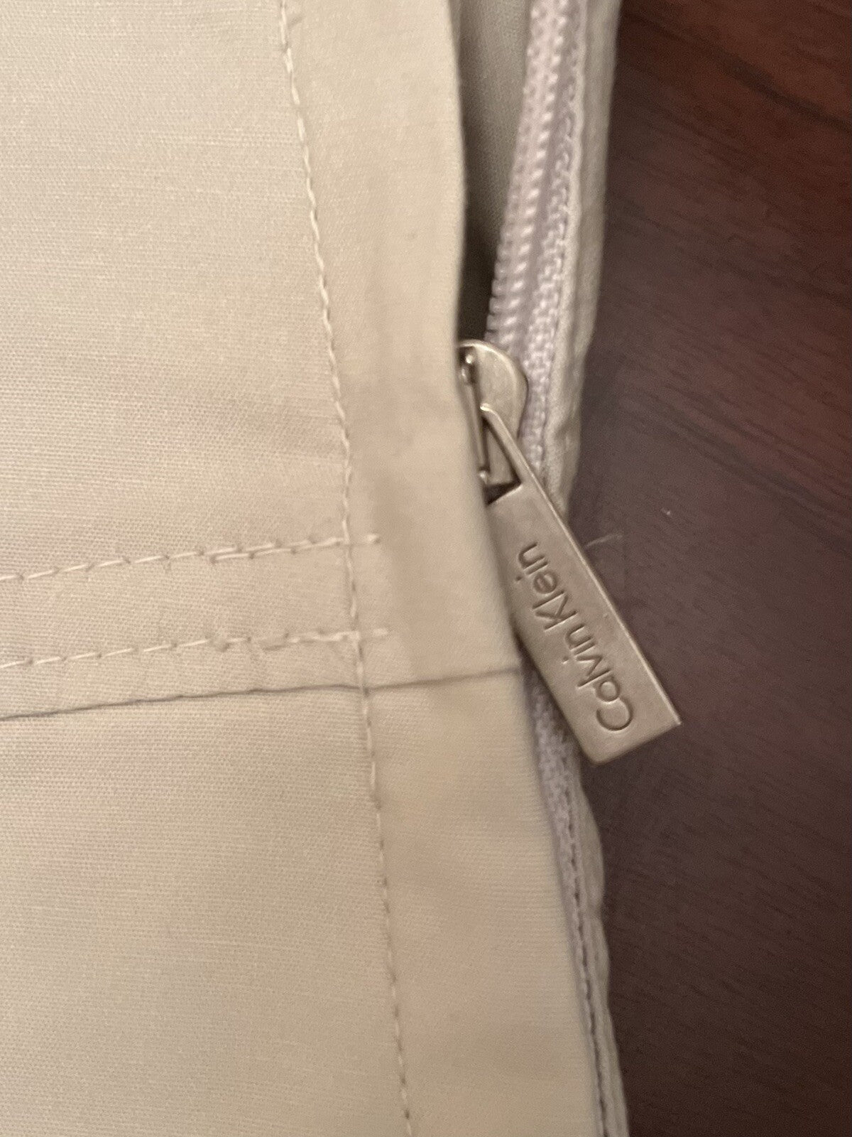 Calvin Klein Women’s Shorts Size 2 Beige Khakis