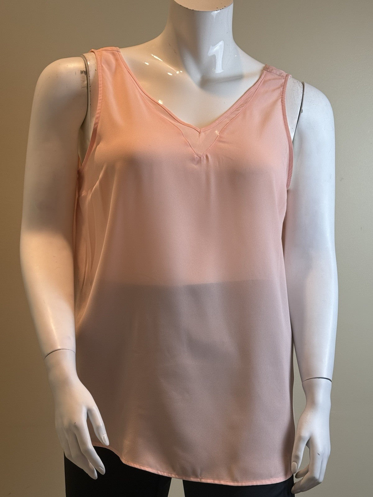 Madison Grey Women’s Sheer Tank Top Size 2XL.  (B.167)